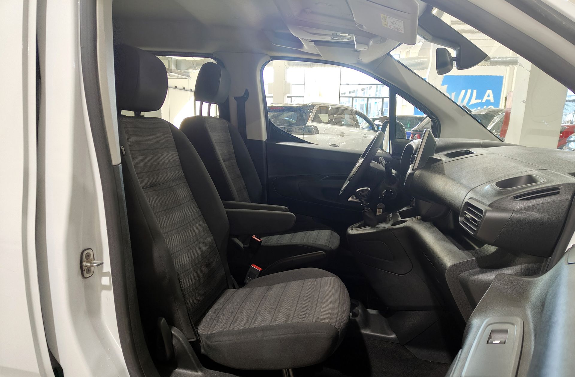 Opel Combo 1.5 TD Business Edition Plus L1 - foto 17