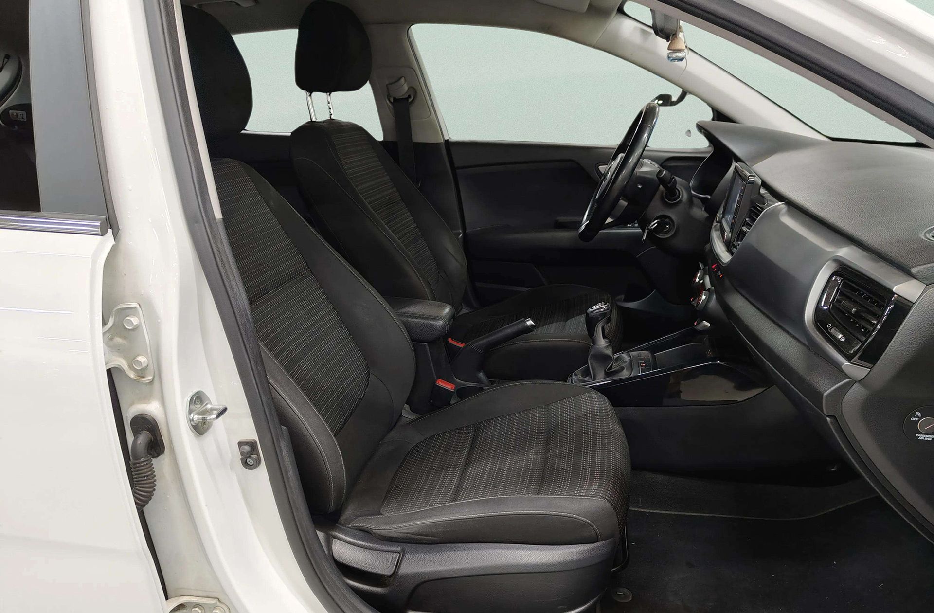 Kia Stonic 1.0 T-GDi Eco-Dynamic Drive - foto 18