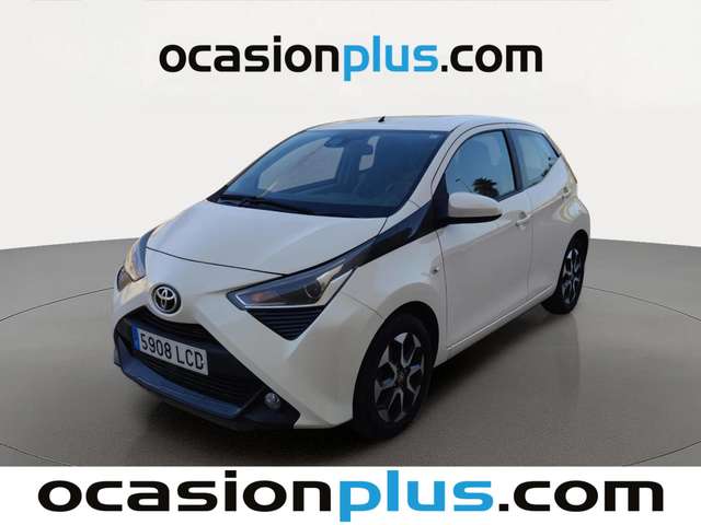Toyota Aygo 1.0 70 x-play (72 CV) de segunda mano
