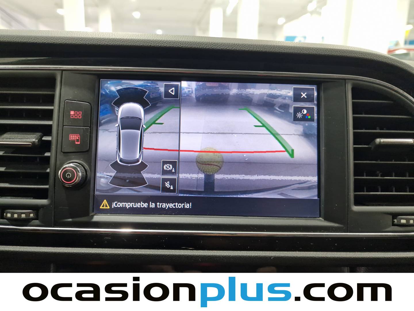 Equipamiento del Seat León Seat León 2.0 TDI S&S FR DSG (150 CV)