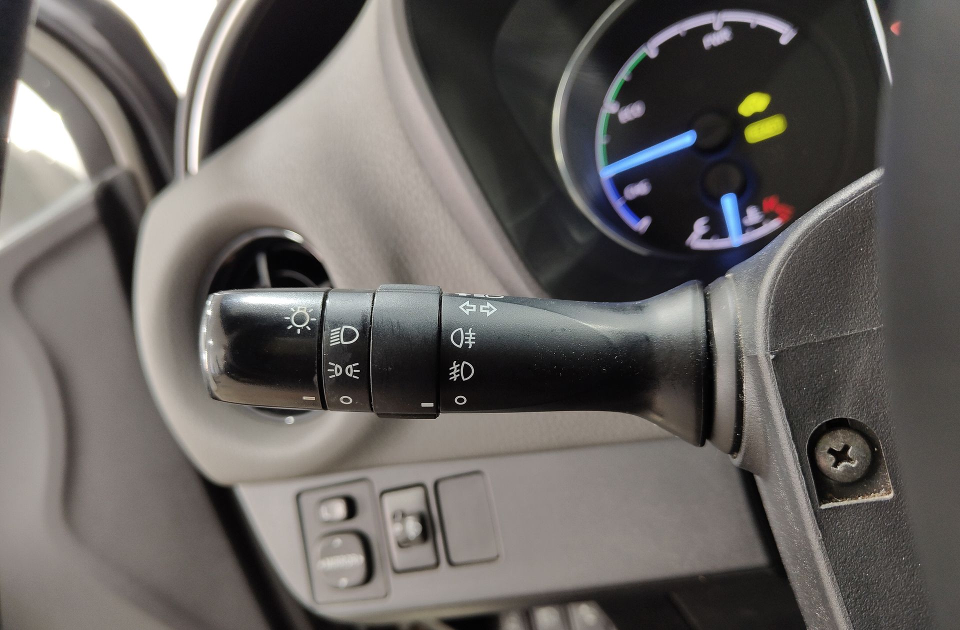 Toyota Yaris 1.5 Hybrid Active - foto 19