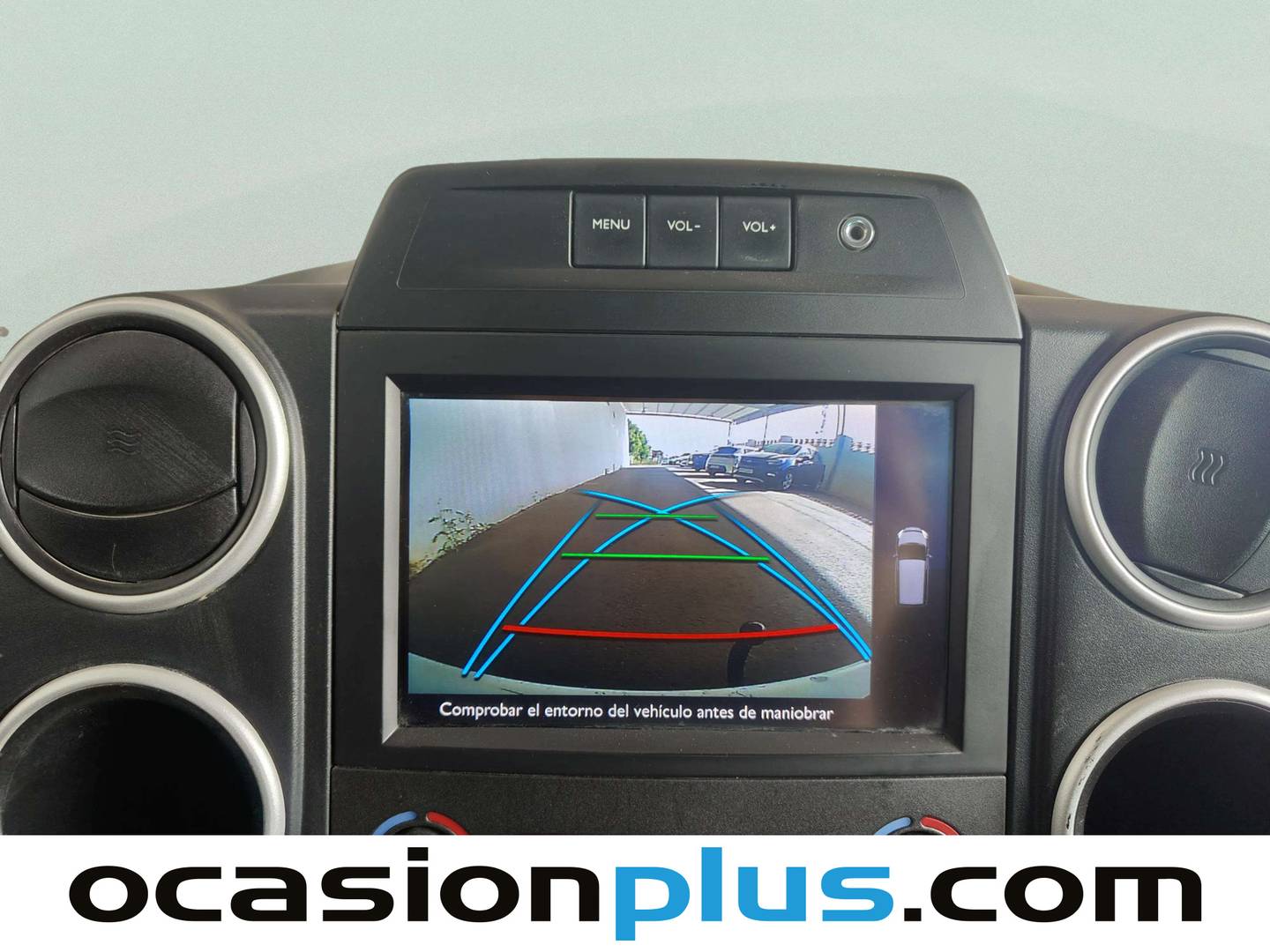 Equipamiento del Peugeot Partner Peugeot Partner Tepee Combi BlueHDI 120 Style (120 CV)