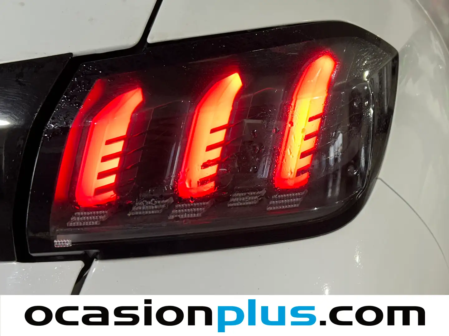 Foto Peugeot 208 Peugeot 208 PureTech 100 Allure  (100 CV)