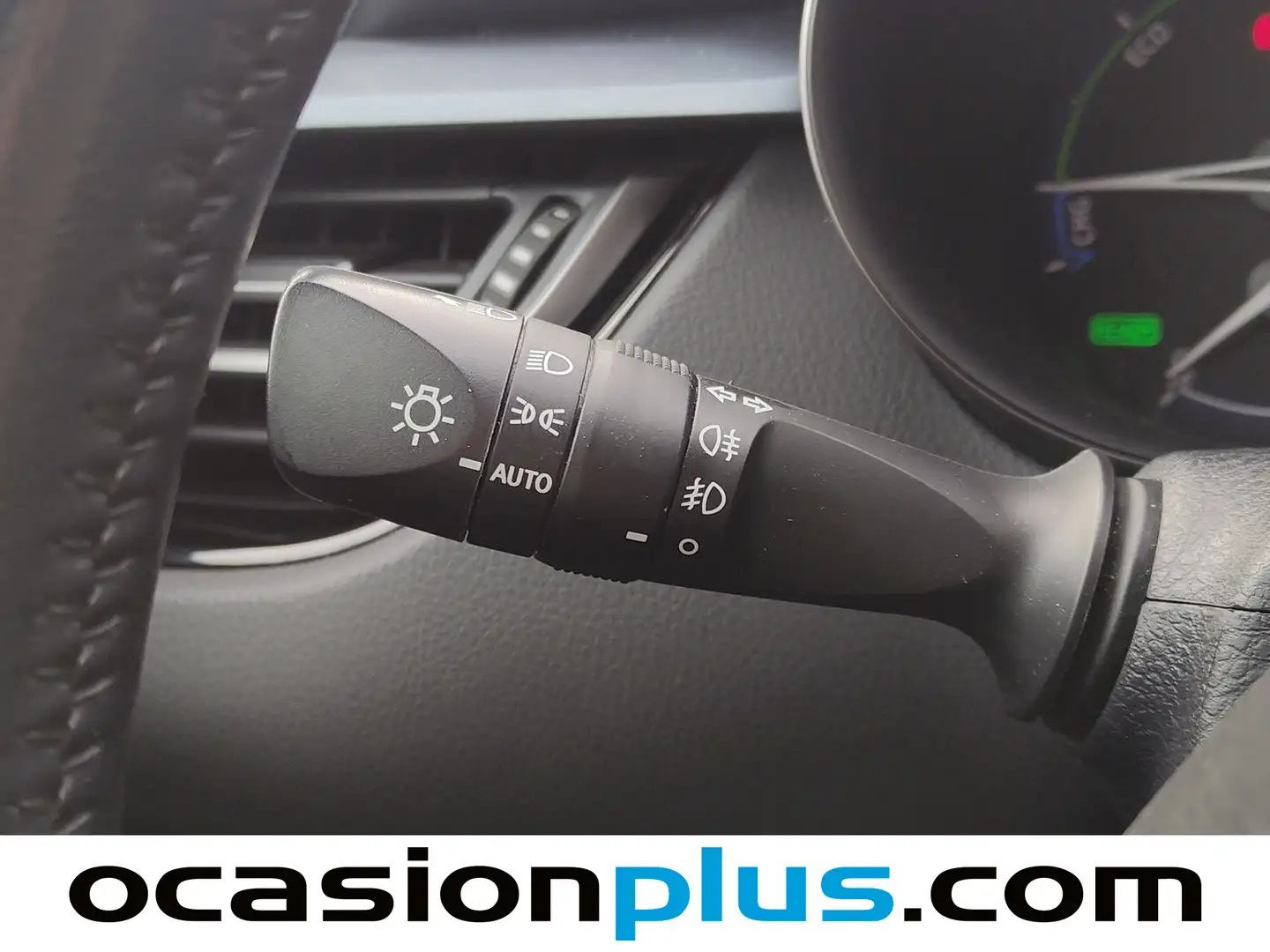 Foto Toyota C-HR Toyota C-HR 180H Advance Luxury (184 CV)