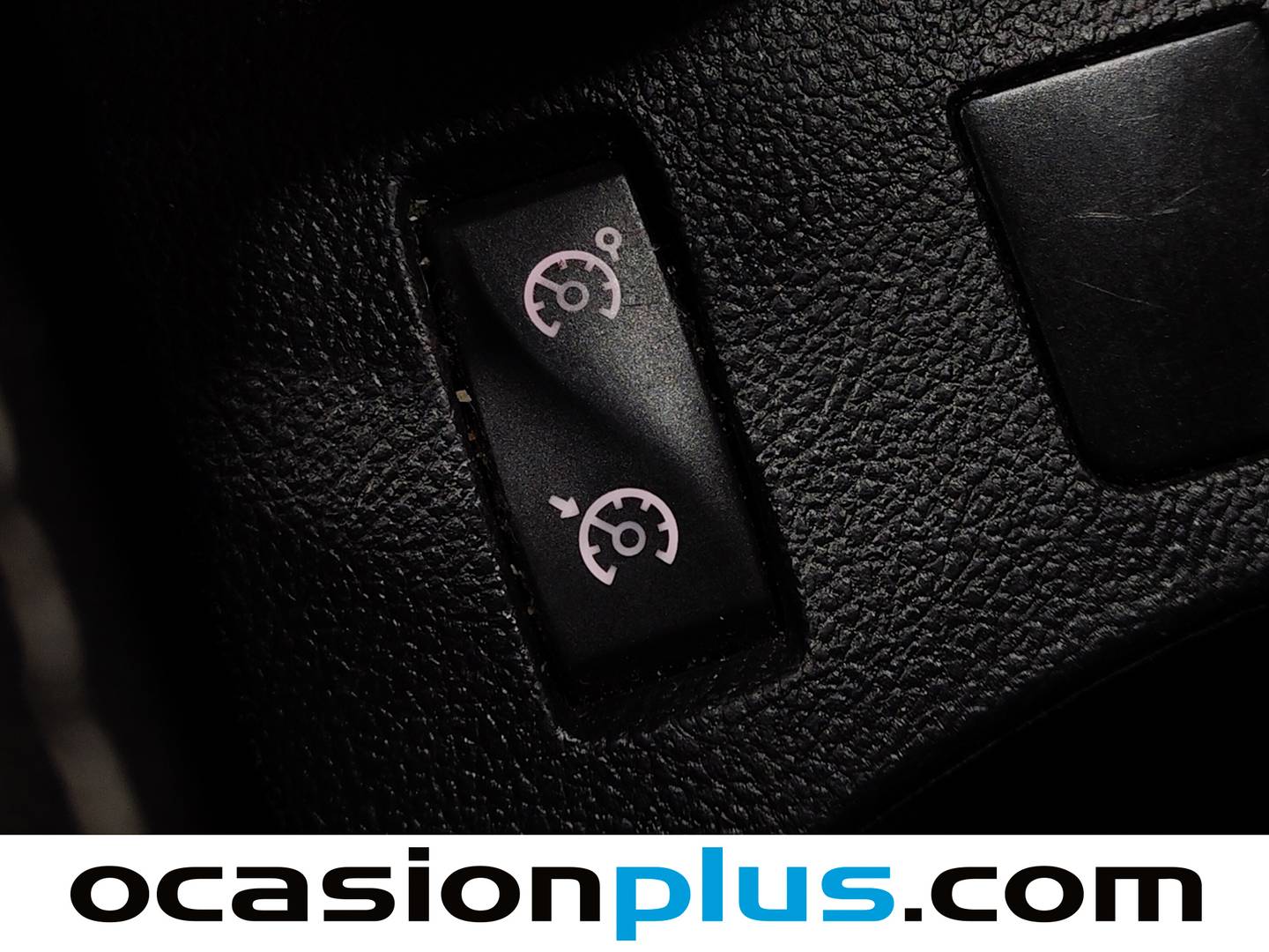 Extras del Renault Clio Renault Clio Business TCe (75 CV)