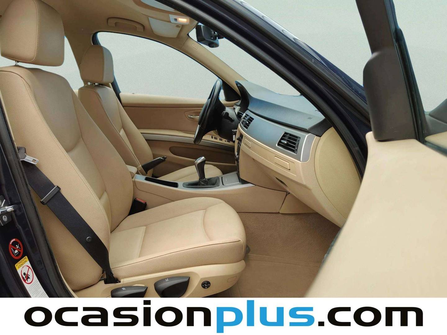 Fotos maletero BMW Serie 3 BMW Serie 3 318d (143 CV)