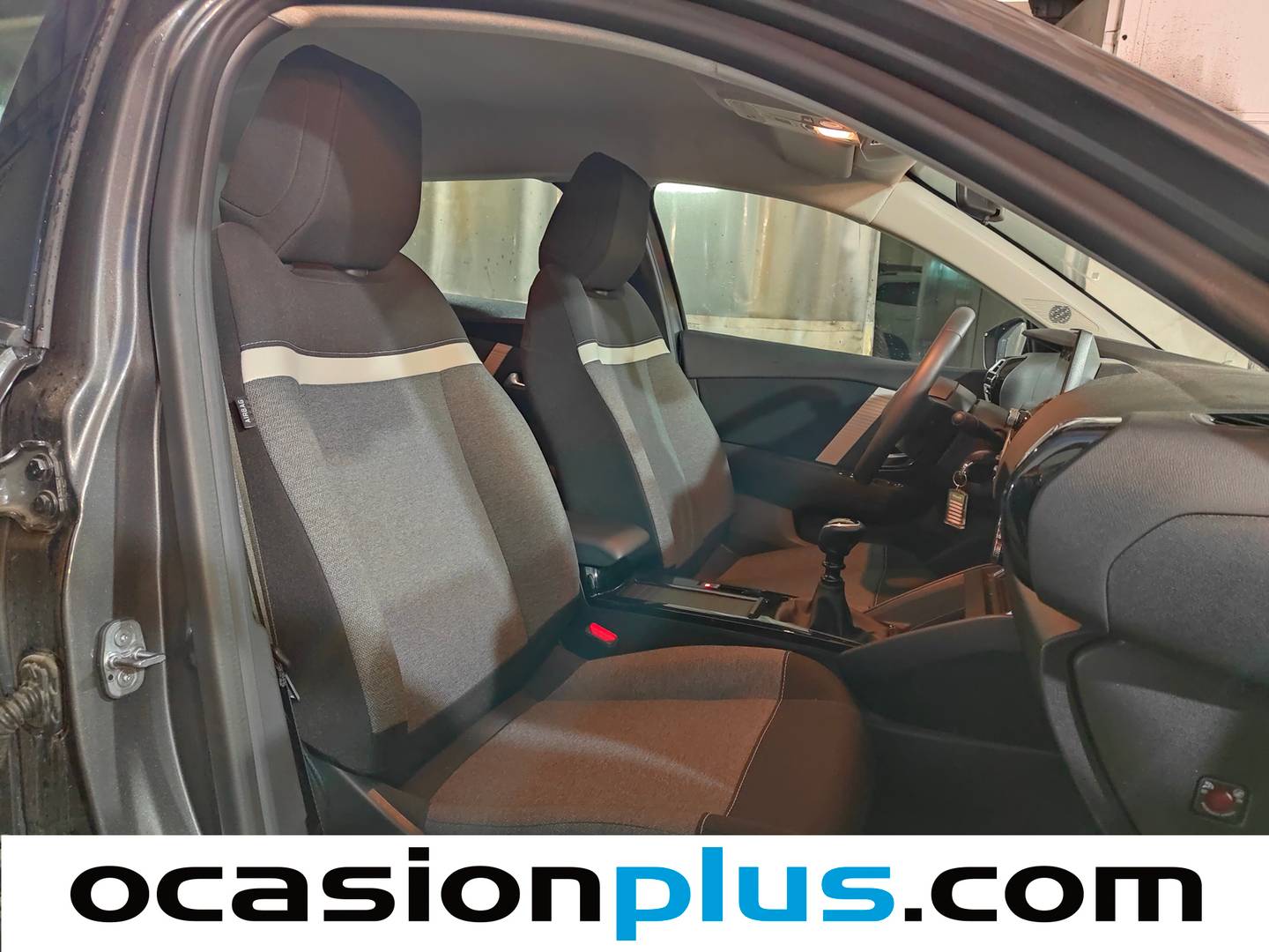 Foto Citroën C4 X Citroen C4 X PureTech 100 S&S 6v You (102 CV)