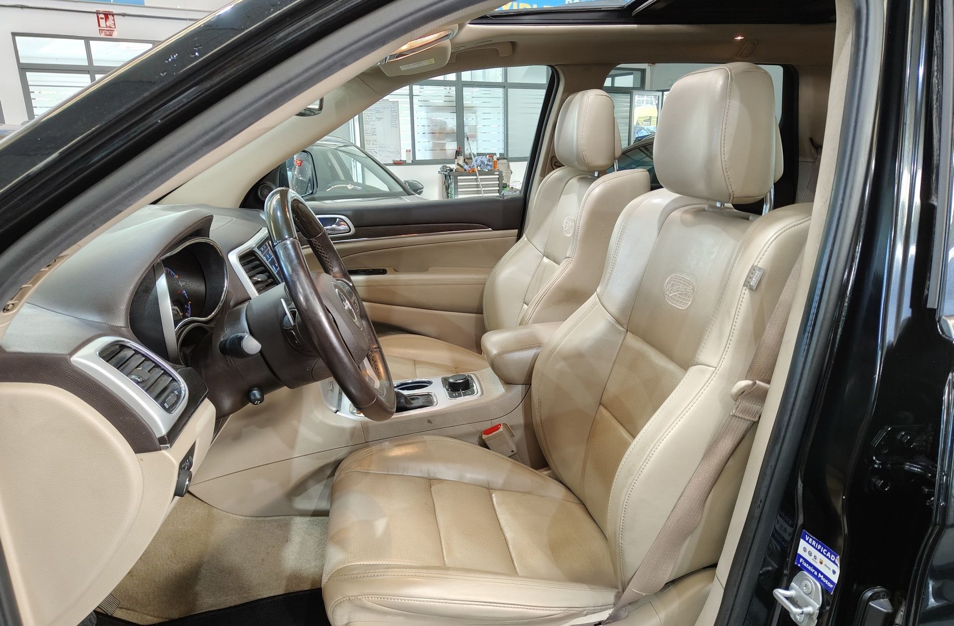 Jeep Grand Cherokee 3.0 CRD V6 Overland - foto 17