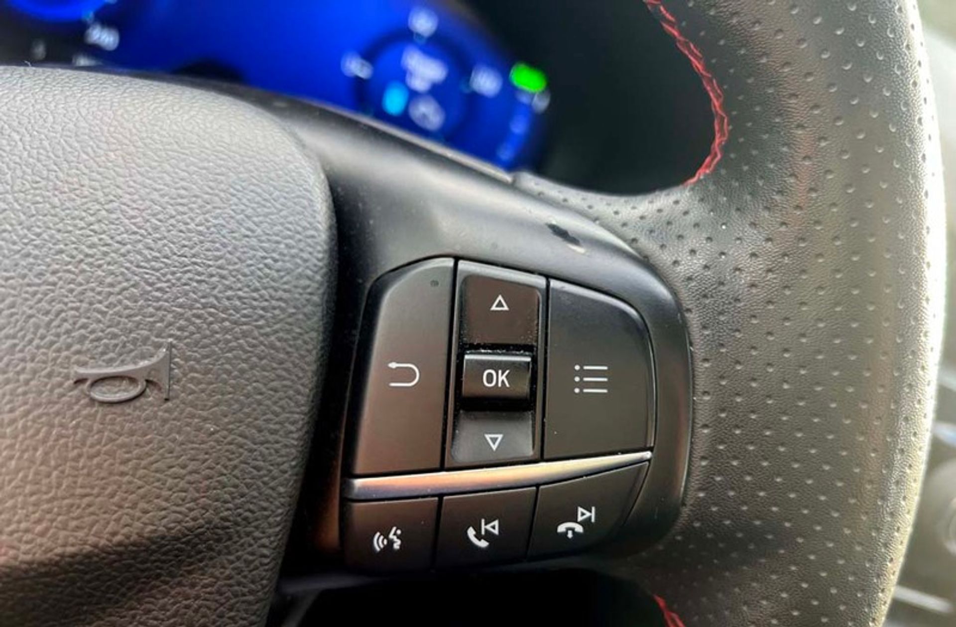 Ford Kuga 2.5 Duratec PHEV ST-Line - foto 25