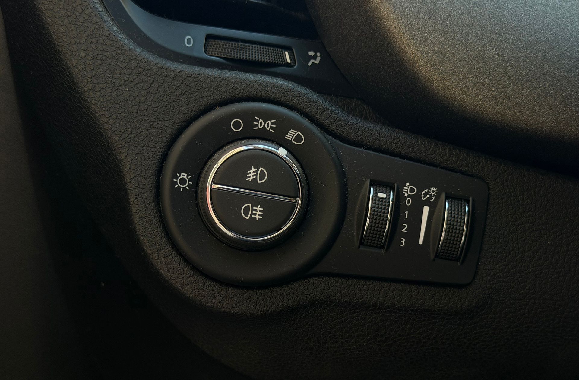 Fiat 500X 1.4 MultiAir Cross Plus 4x2 - foto 25
