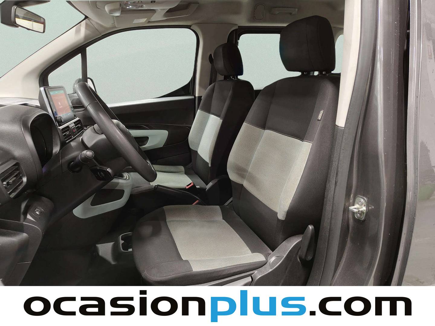 Foto asientos delanteros Citroën Berlingo Citroen Berlingo Combi BlueHDi 100 Talla M Feel (100 CV)