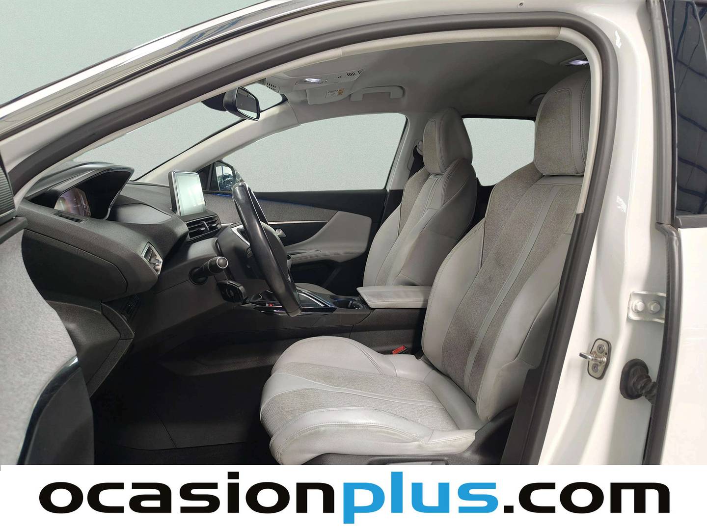 Foto asientos traseros Peugeot 5008 Peugeot 5008 PureTech 130 S&S Allure (130 CV) 7 Plazas