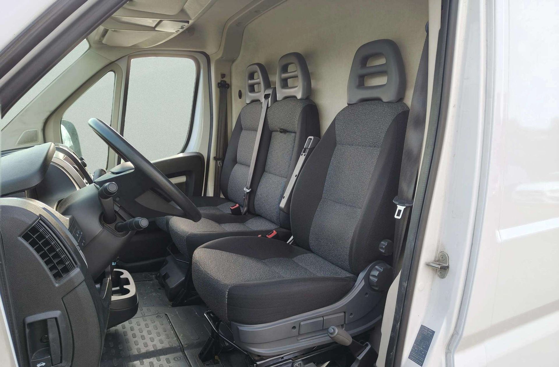 Fiat Ducato Furgon 3.0 Natural Power GNC 35 L2H1 - foto 9