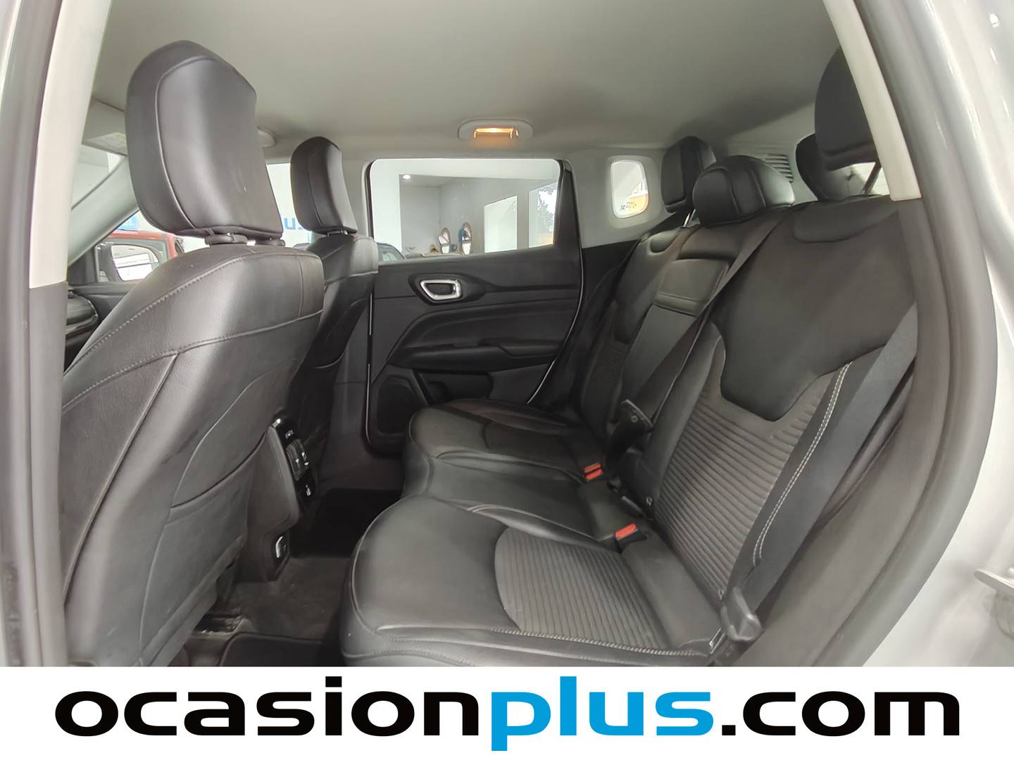 Foto asientos traseros Jeep Compass Jeep Compass 1.3 Gse Night Eagle FWD MT (130 CV)
