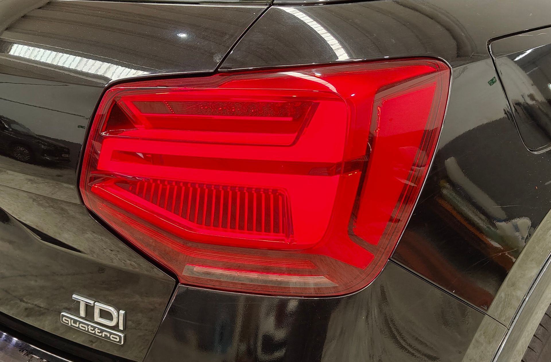 Audi Q2 design edition 2.0 TDI quattro S tronic - foto 17