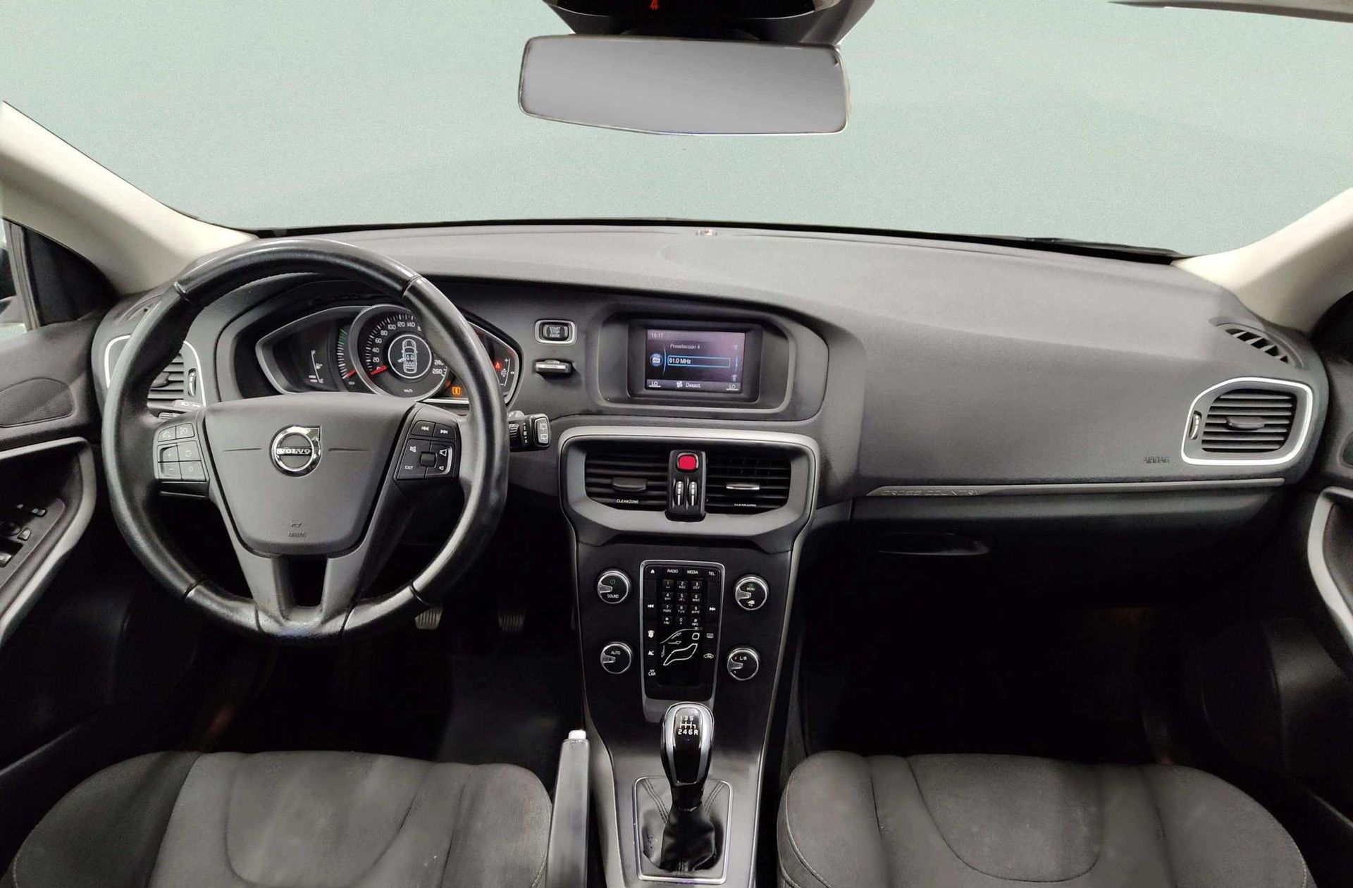 Volvo V40 D2 Kinetic - foto 6