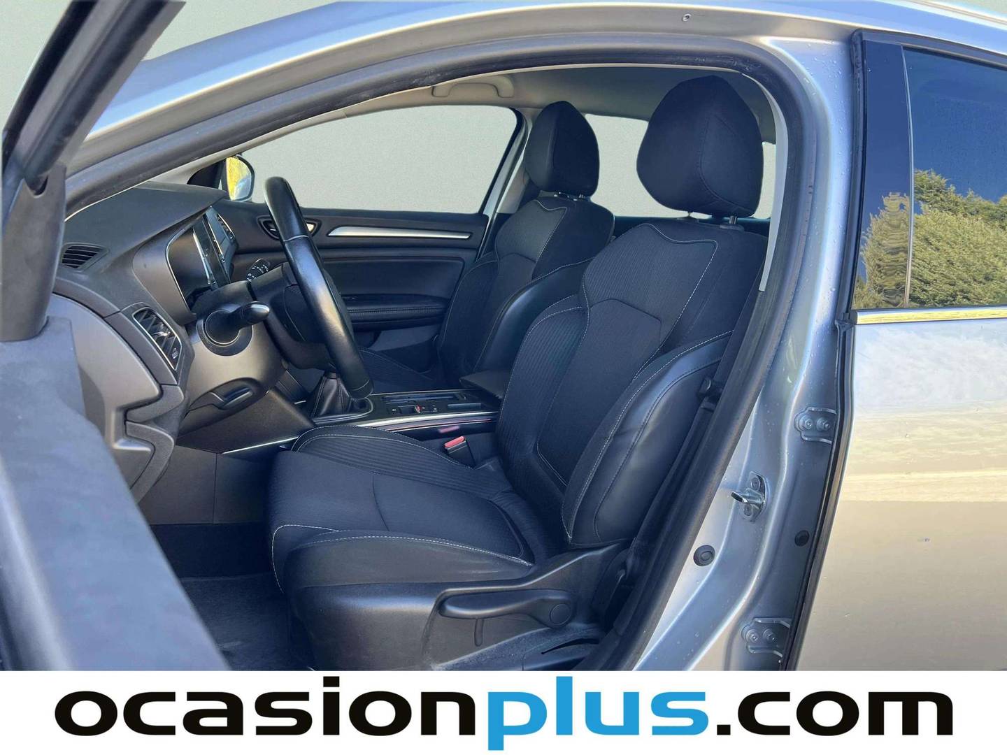 Foto Renault Mégane Renault Megane Sport Tourer Zen TCe (140 CV) GPF