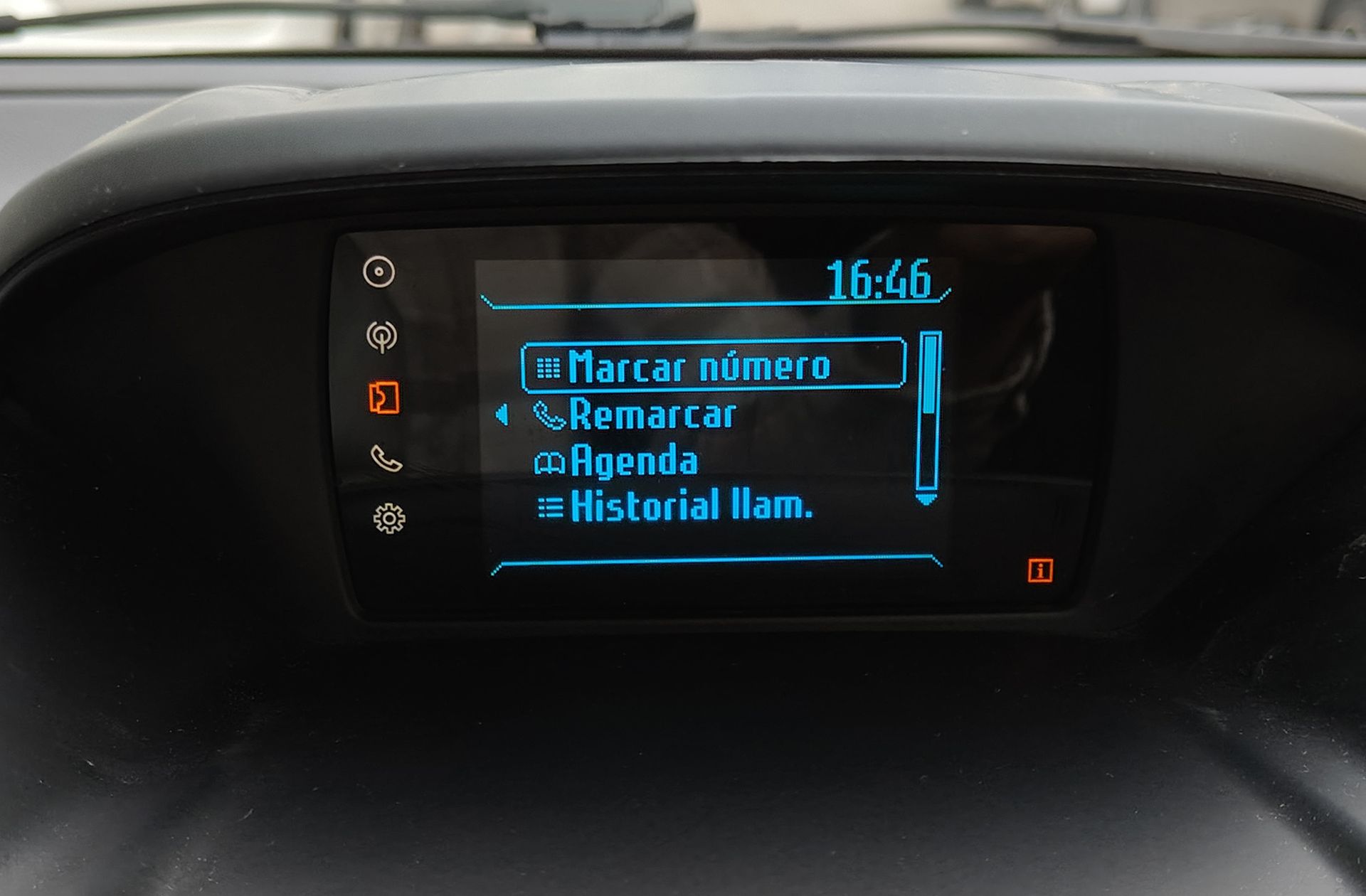 Ford B-Max 1.0 EcoBoost Trend - foto 26