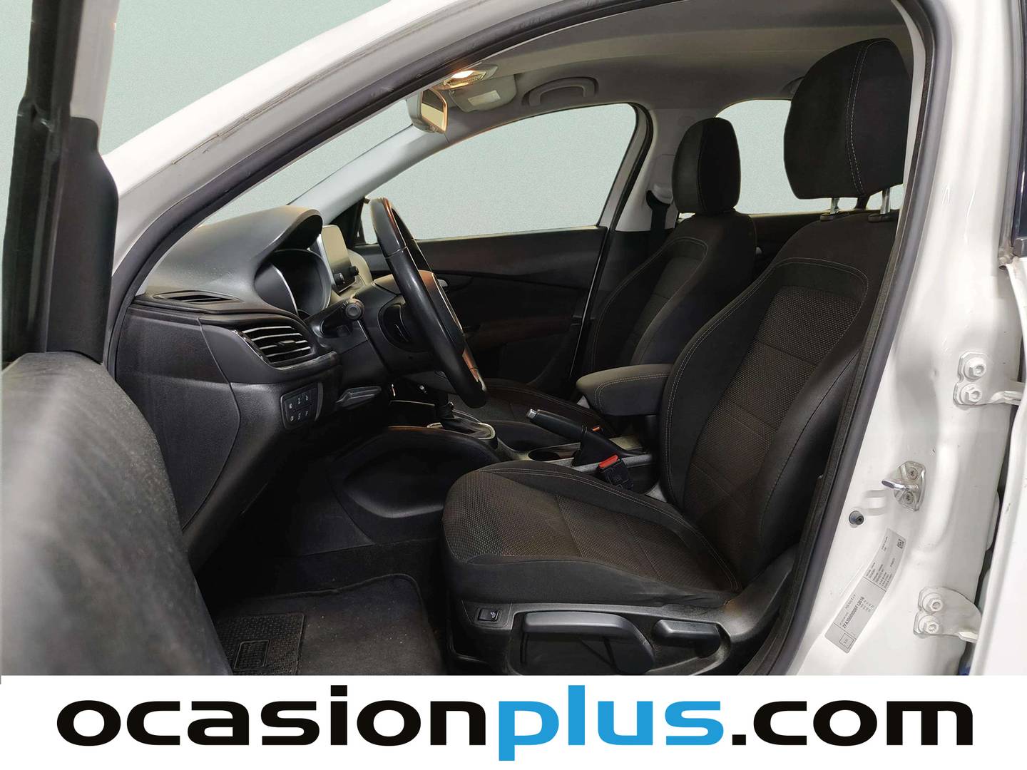 Foto asientos delanteros Fiat Tipo Fiat Tipo 1.6 Multijet Lounge DDCT (120 CV)