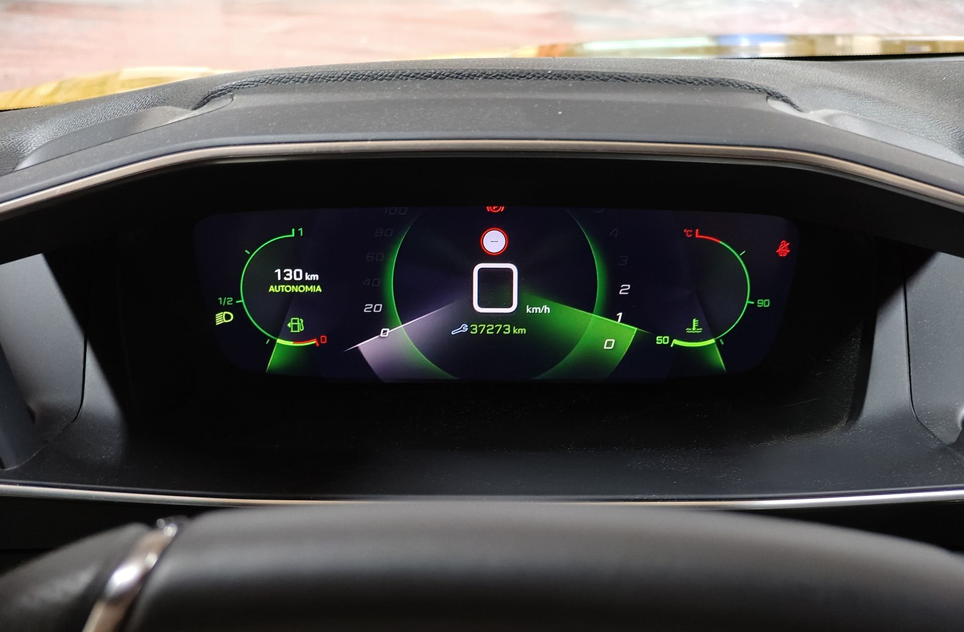 Peugeot 208 PureTech 100 GT - foto 24