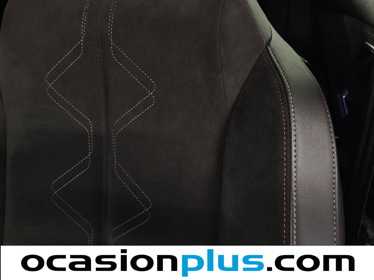 Extras y acabados del DS DS 7 Crossback DS DS7 Crossback BlueHDi 130 DE Performance Line AT (130 CV)