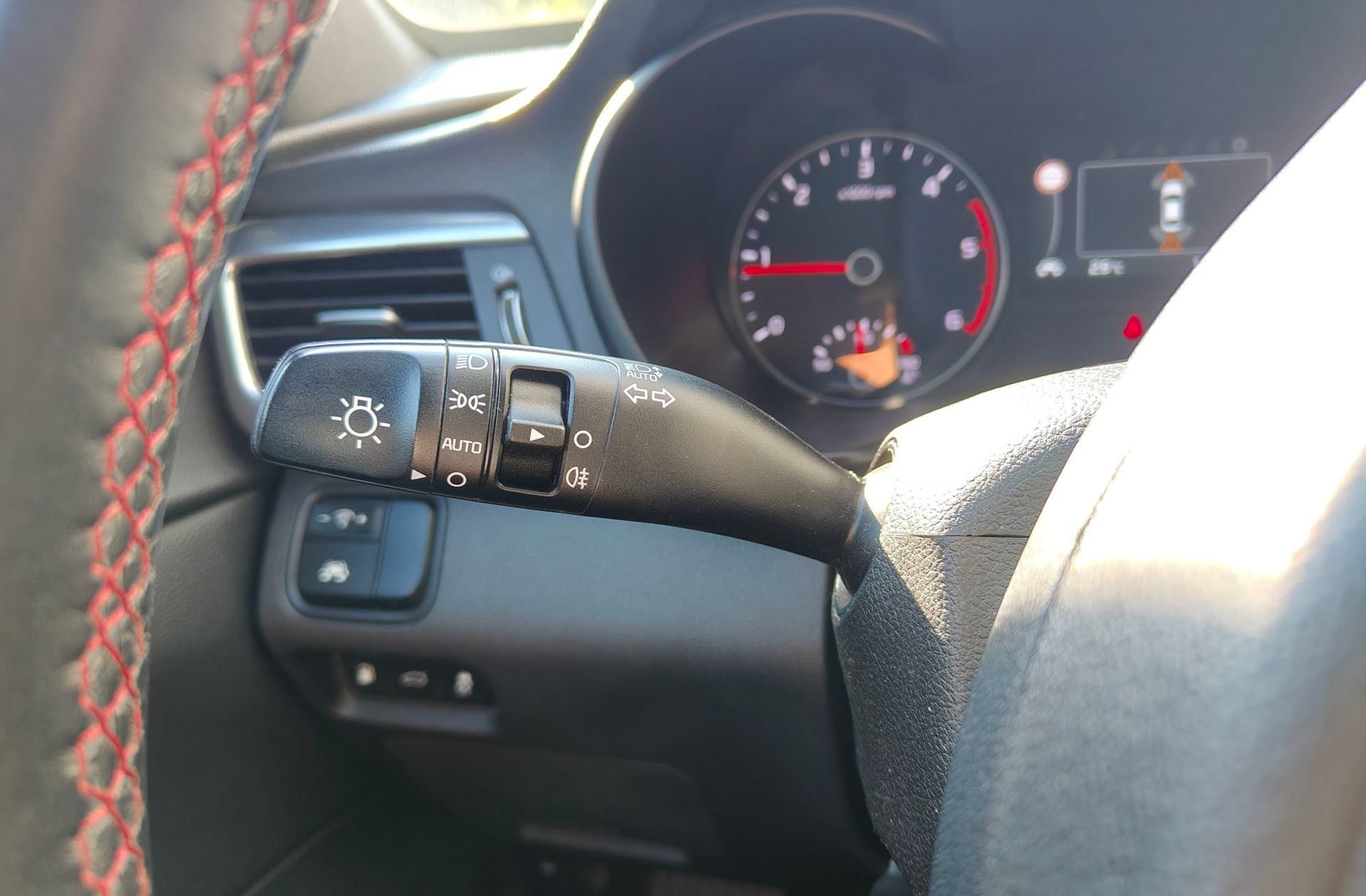 Kia Optima 1.7 CRDi VGT Eco-Dynamics GT Line - foto 27