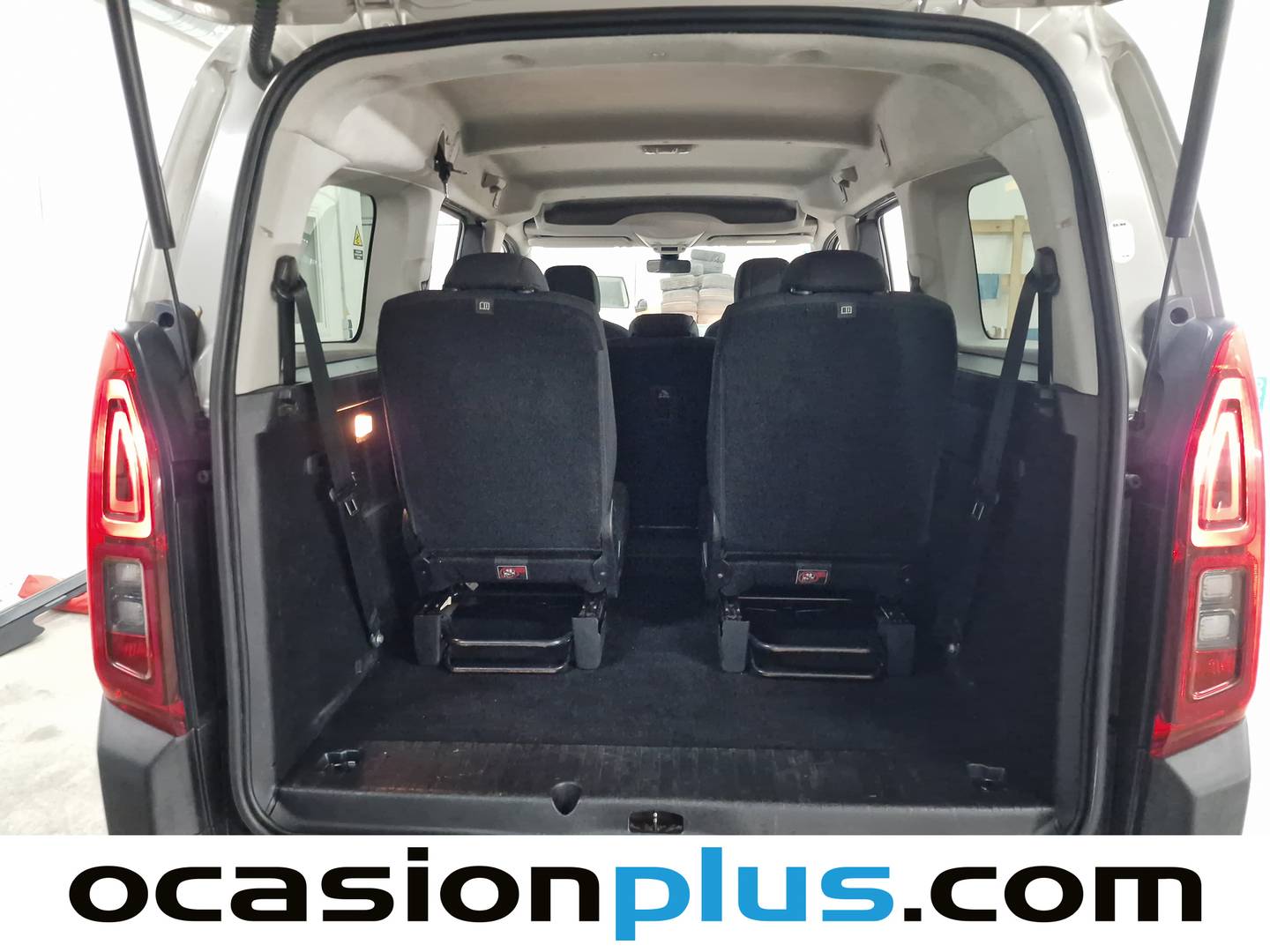Foto Citroën Berlingo Citroen Berlingo BlueHDi 130 S&S Talla XL Shine EAT8 (130 CV) 7 Plazas siete plazas
