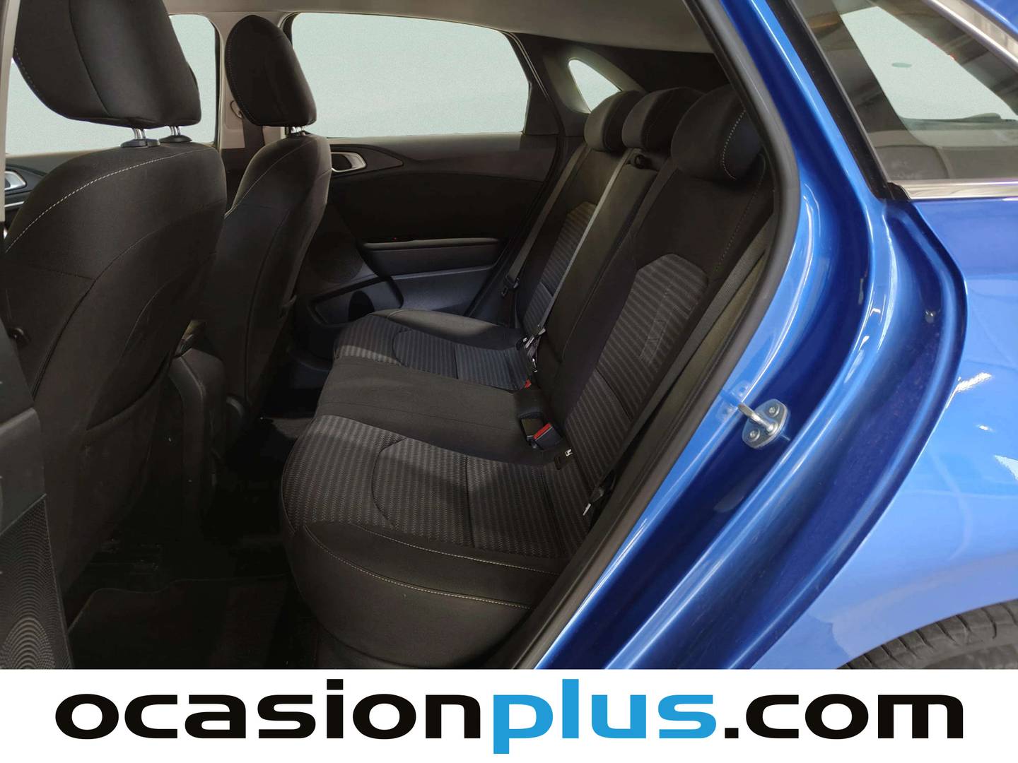 Foto asientos traseros KIA Ceed KIA Ceed 1.0 T-GDi Drive (120 CV)