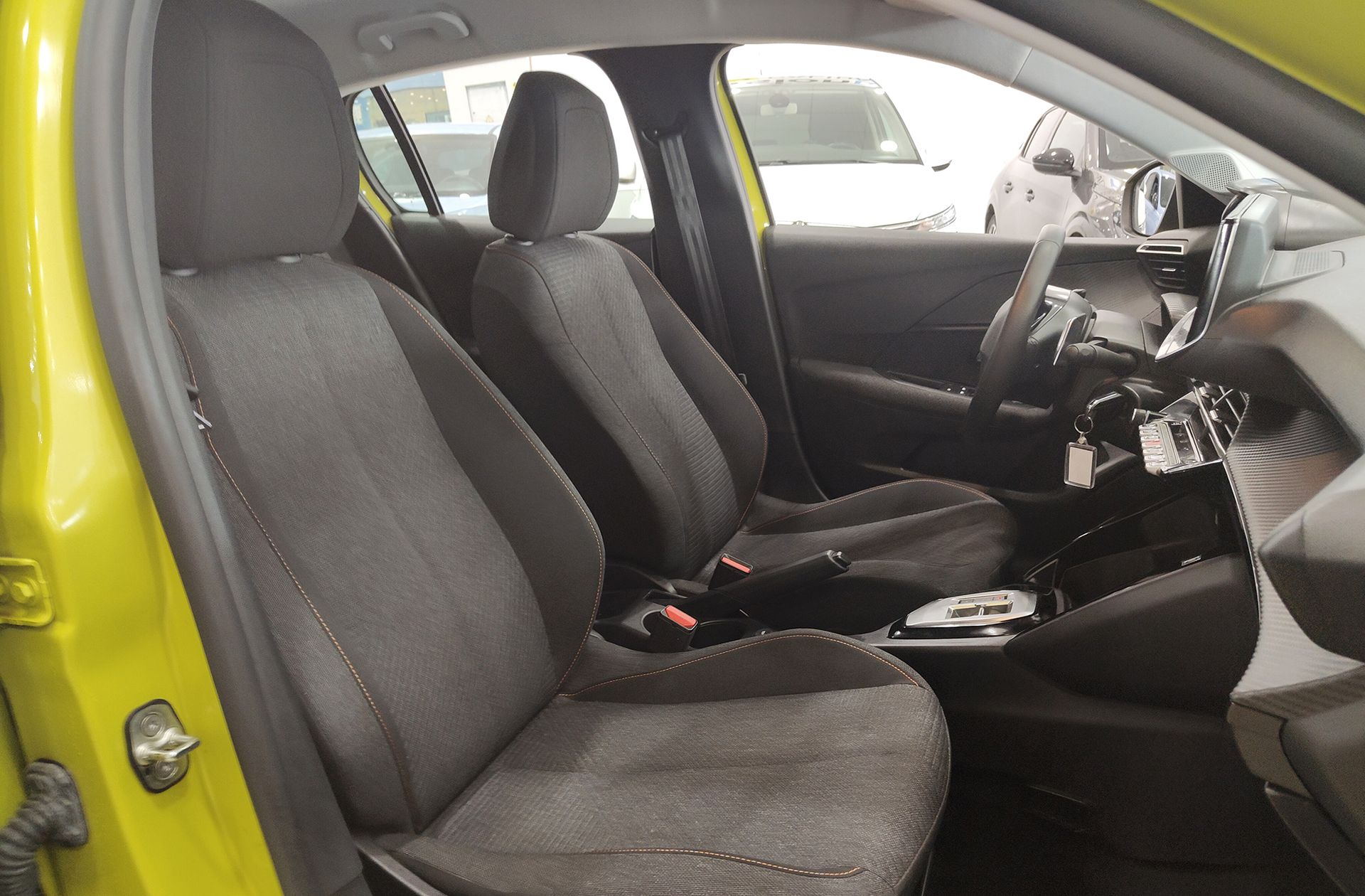 Peugeot 208 Style Hybrid 110 eDCS6 - foto 19