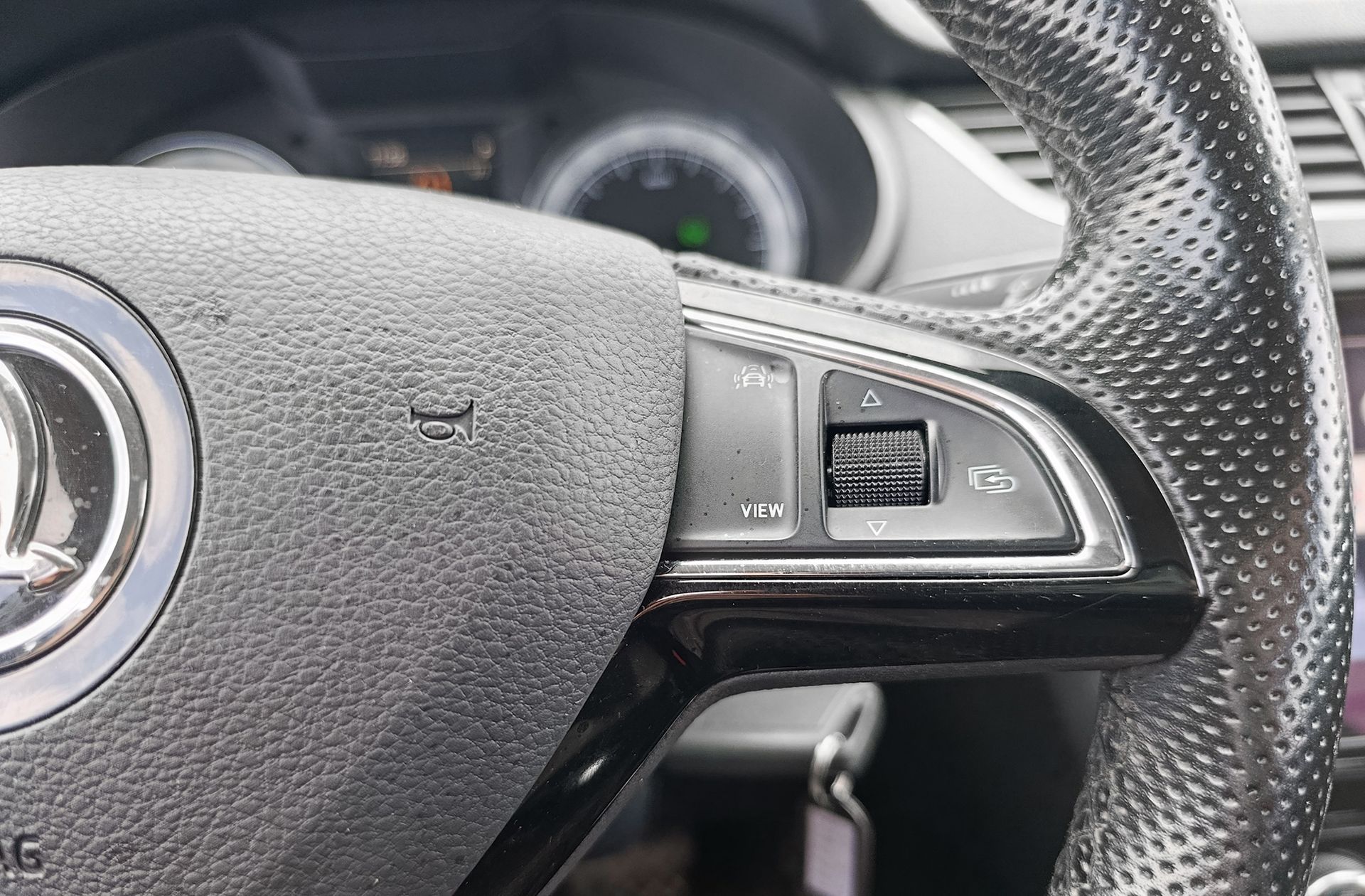 Škoda Octavia Combi 1.0 TSI Like DSG - foto 27