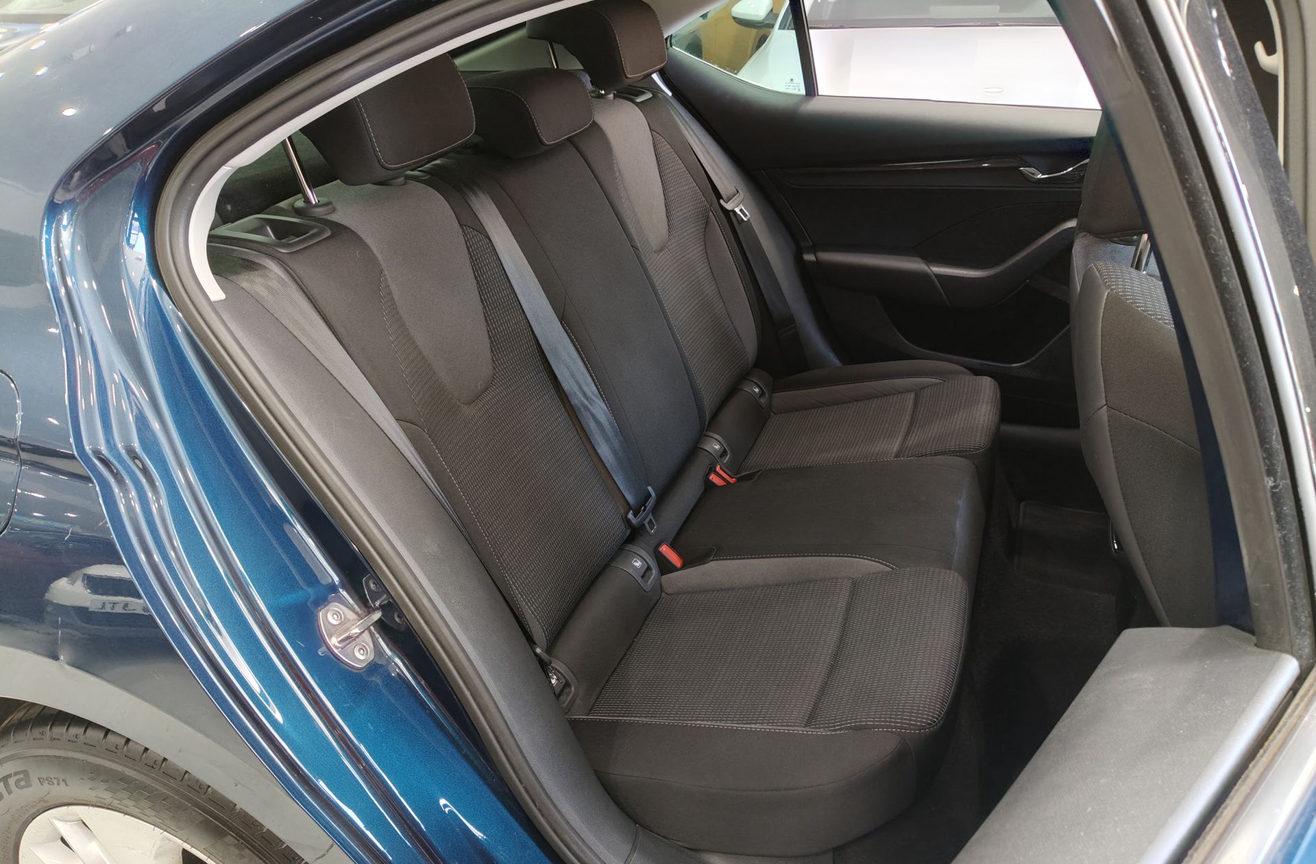 Škoda Octavia 2.0 TDI Ambition - foto 15