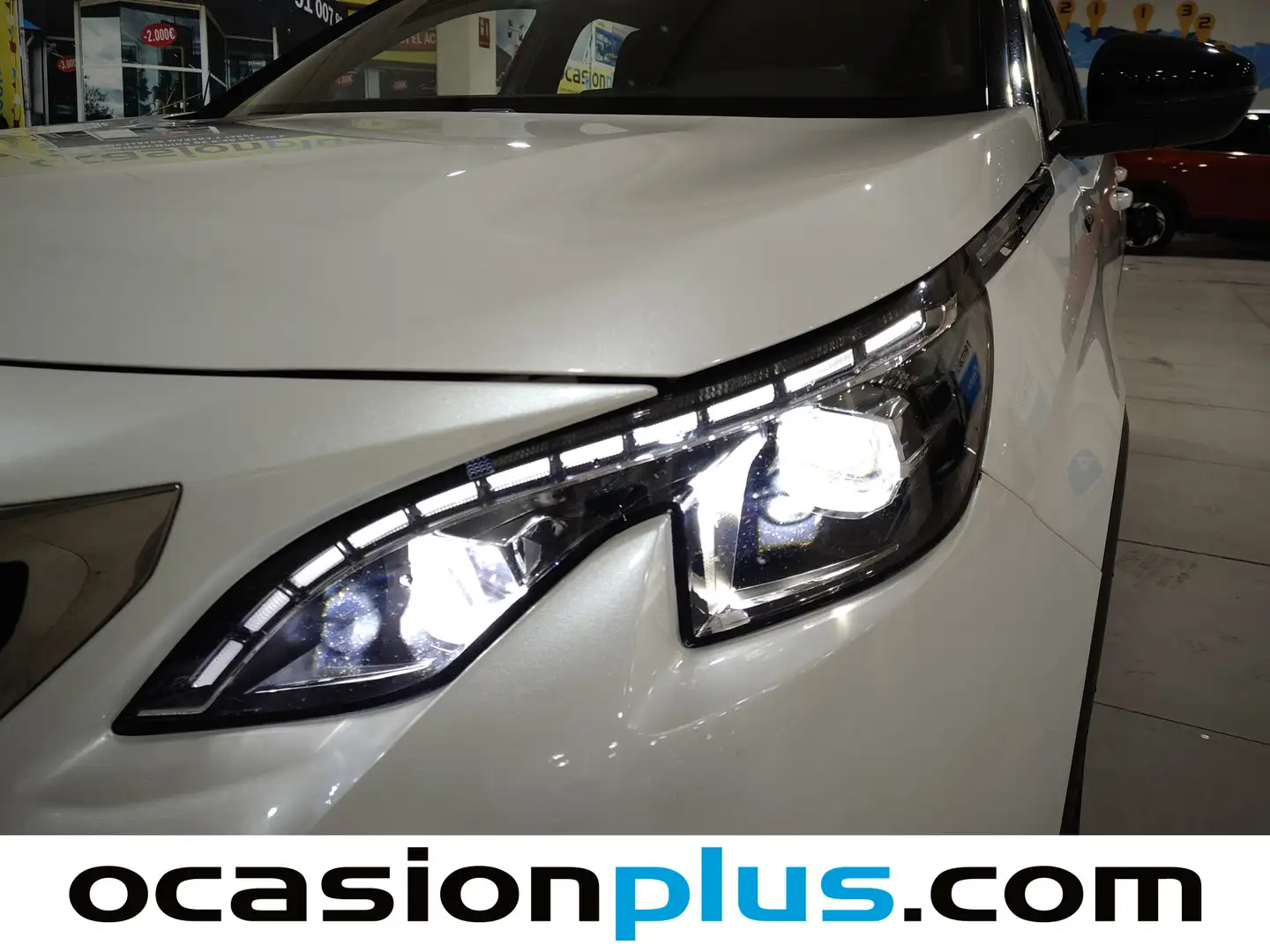 Foto Peugeot 3008 Peugeot 3008 BlueHDI 130 S&S GT Line EAT8 (130 CV)