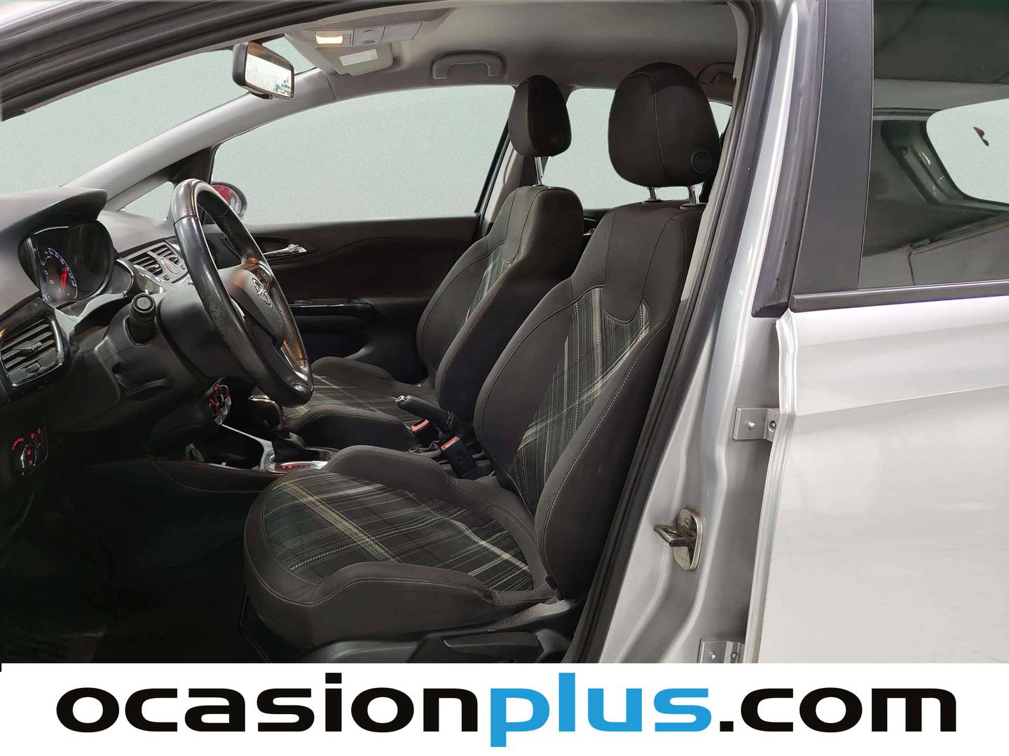 Foto asientos delanteros Opel Corsa Opel Corsa 1.4 Design Line Auto (90 CV)