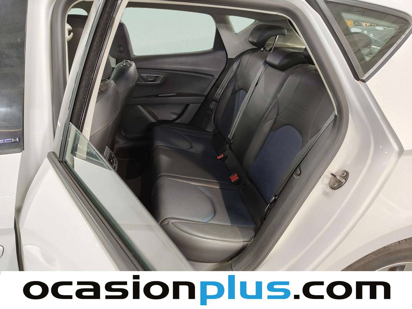Foto asientos traseros Seat León Seat León 1.6 TDI St&Sp I-Tech (105 CV)