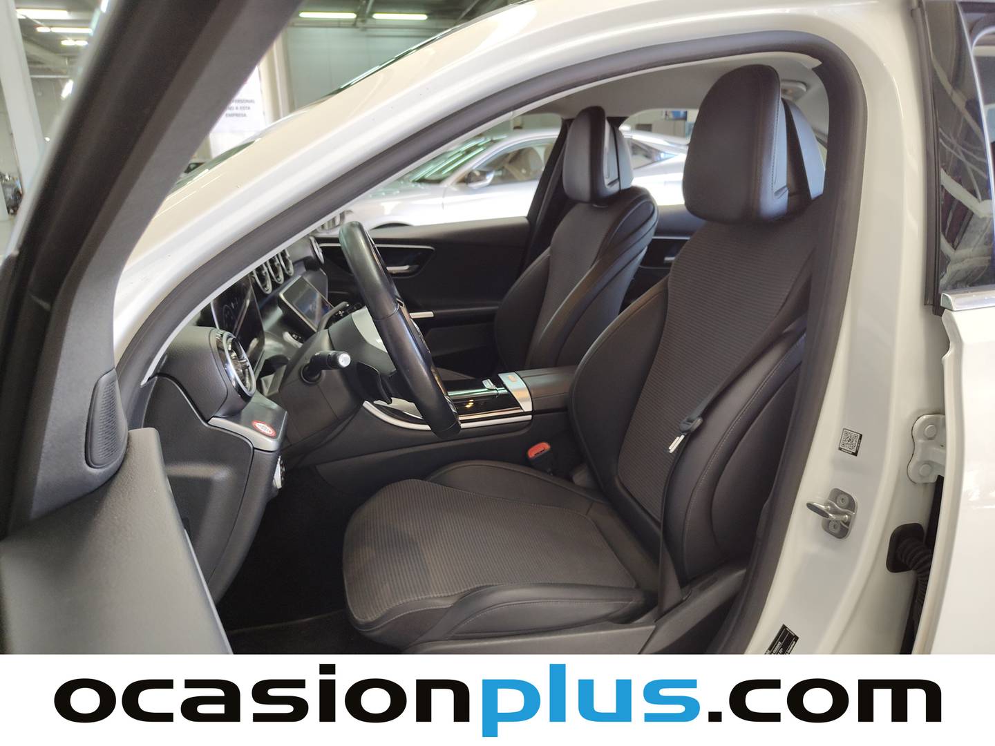 Foto asientos delanteros Mercedes Clase C Mercedes Clase C 300 e (313 CV)