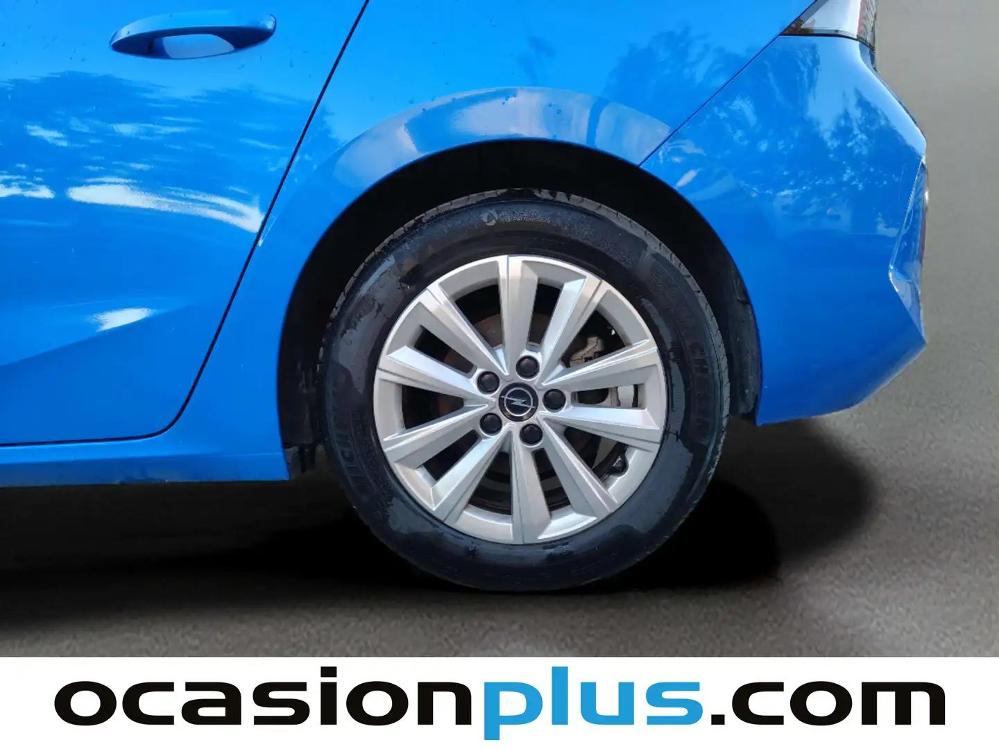 Foto Opel Astra Opel Astra 1.2 Turbo XHT Edition (130 CV)