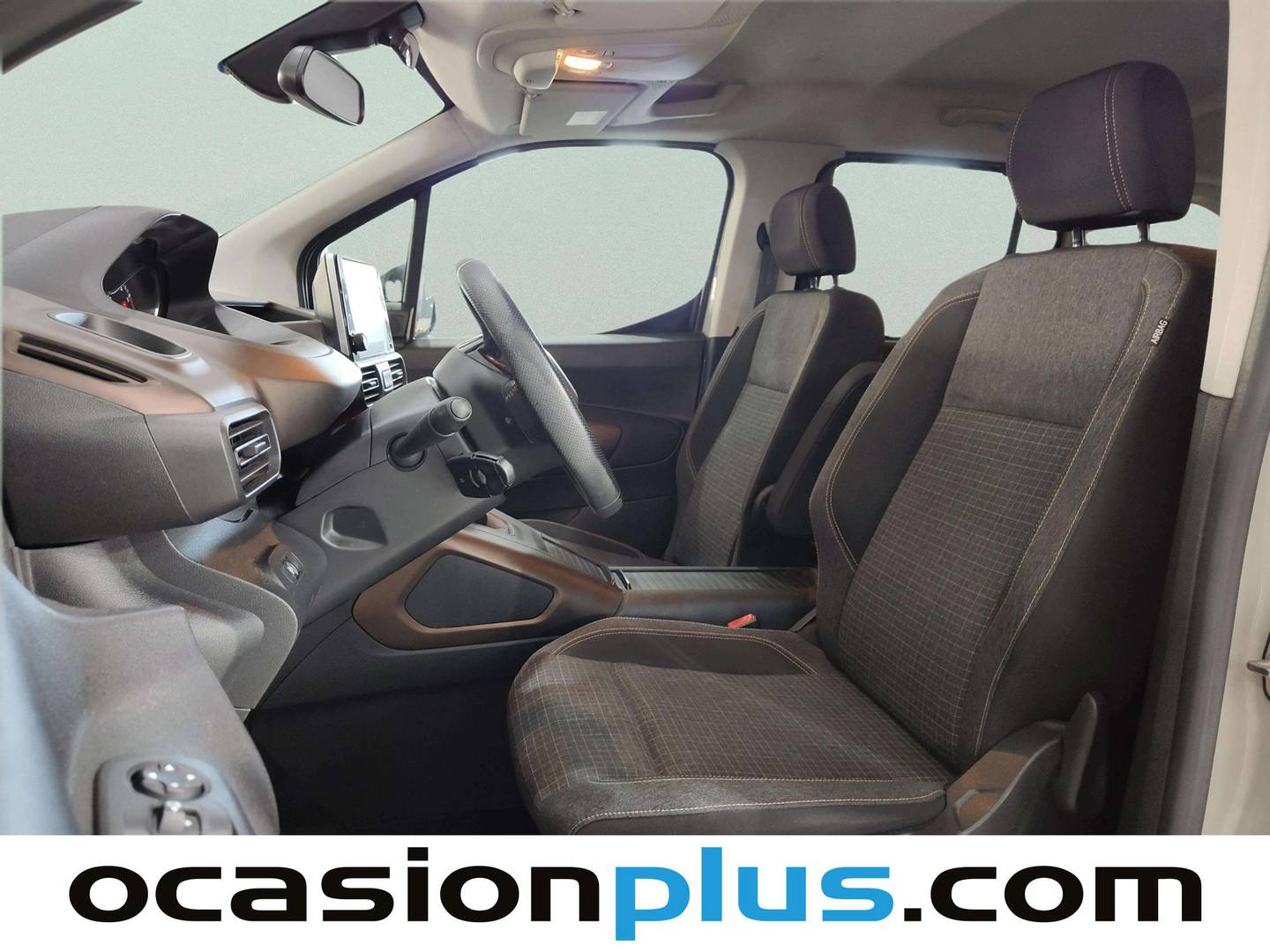 Foto asientos delanteros Peugeot Rifter Peugeot Rifter BlueHDi 100 GT Standard (100 CV)