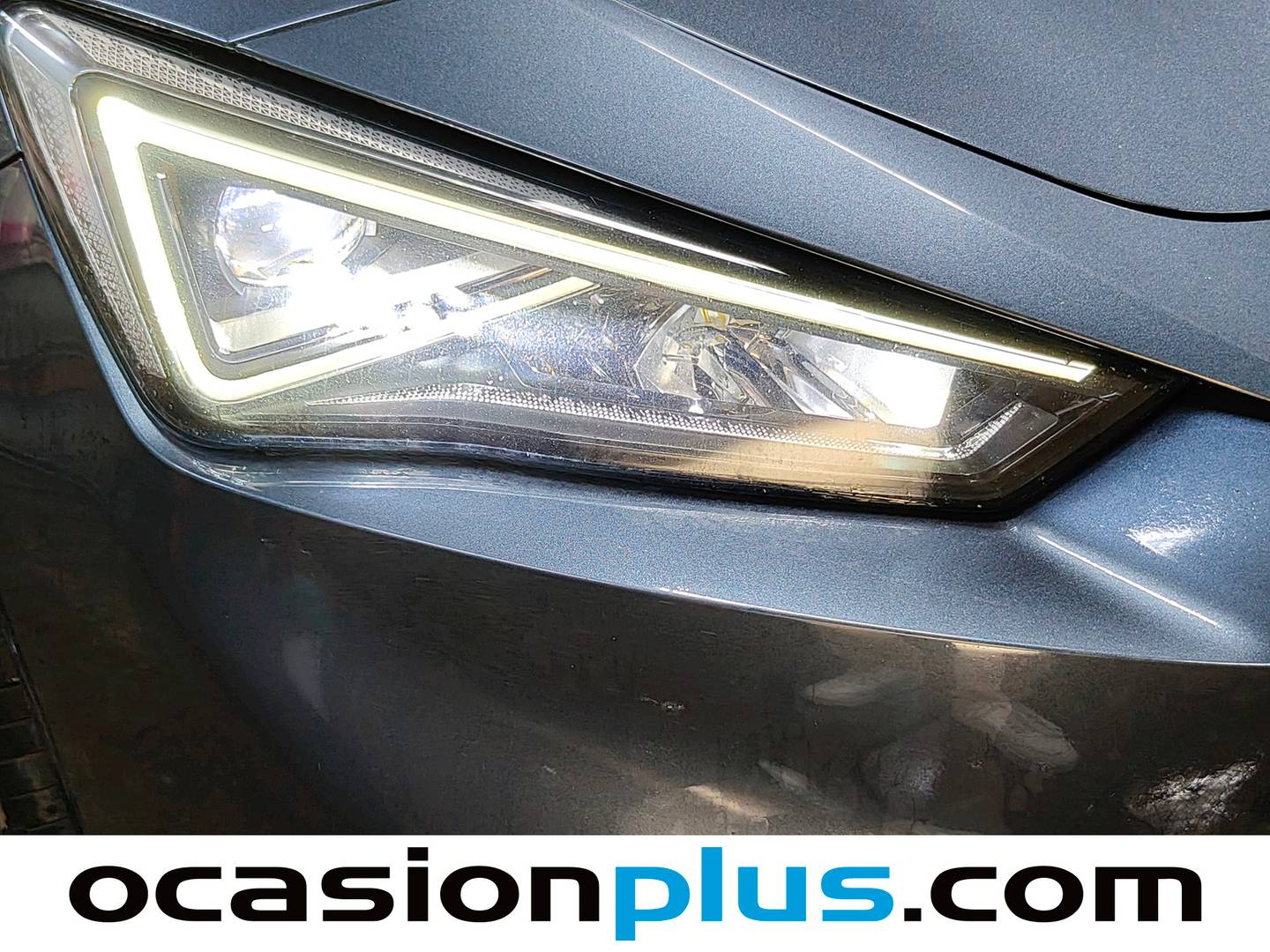 Paquetes del Seat León Seat León 1.0 eTSI S&S FR 25 Aniversario DSG (110 CV)