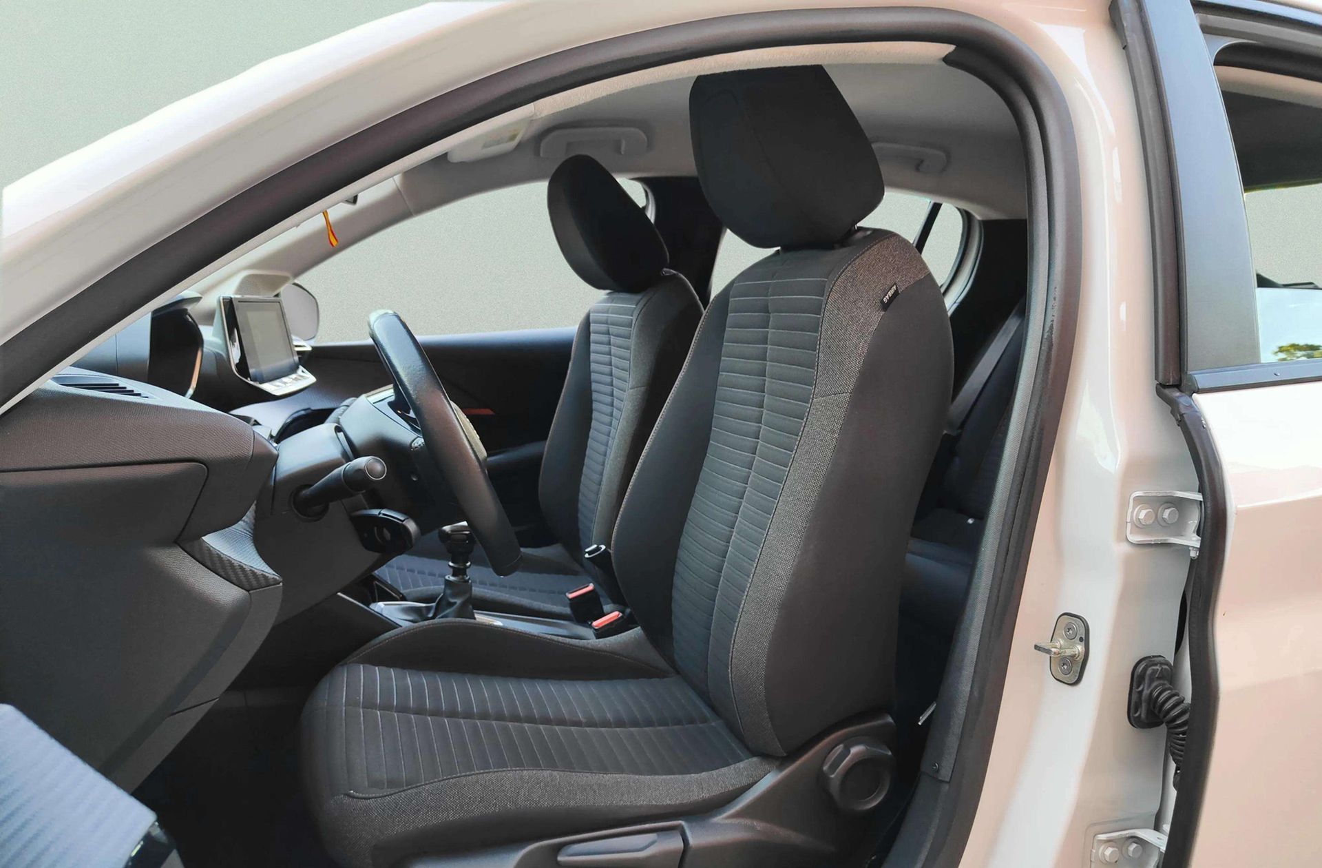 Peugeot 208 BlueHDi 100 Active Pack - foto 11