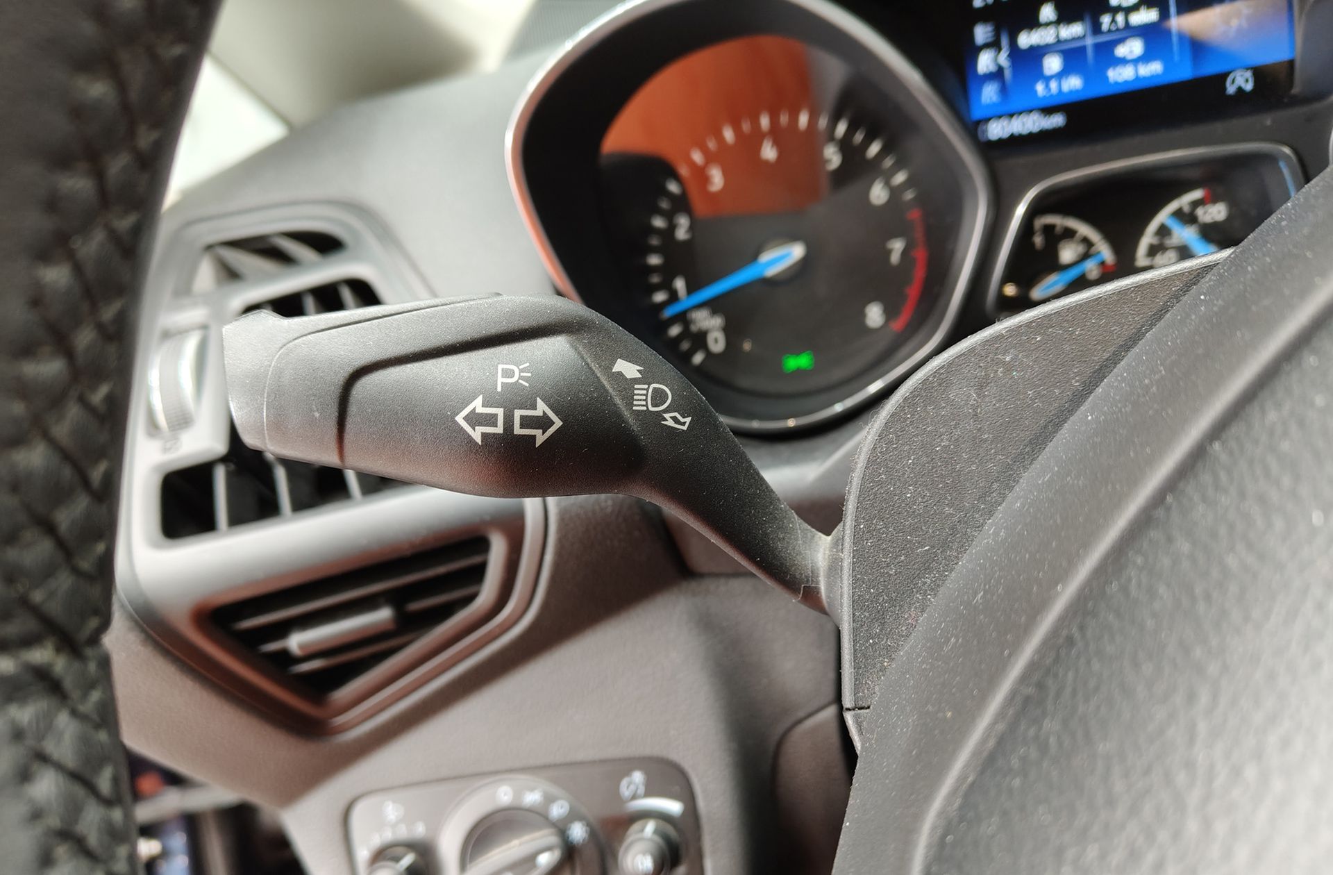 Ford C-Max 1.0 EcoBoost Trend+ - foto 22