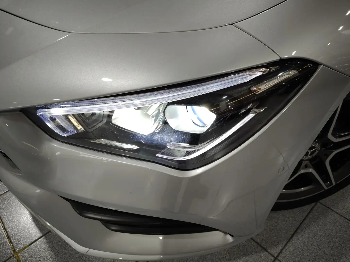 Foto Mercedes CLA Mercedes-Benz CLA 250 e (218 CV) Pack AMG