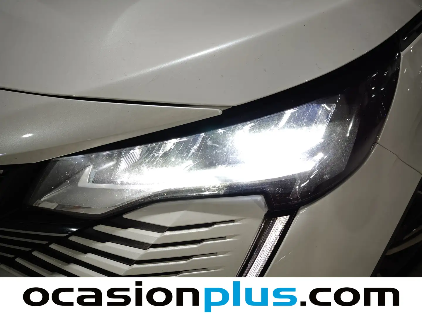 Foto Peugeot 3008 Hybrid Peugeot 3008 Hybrid 300 Allure Pack e-EAT8  (300 CV)