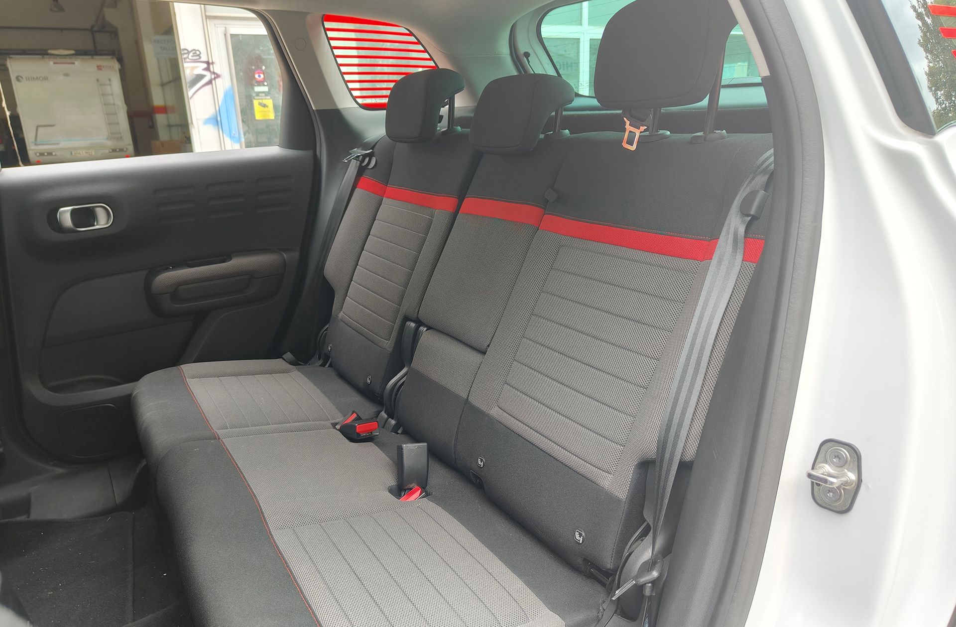Citroën C3 Aircross BlueHDi 120 Shine EAT6 - foto 11