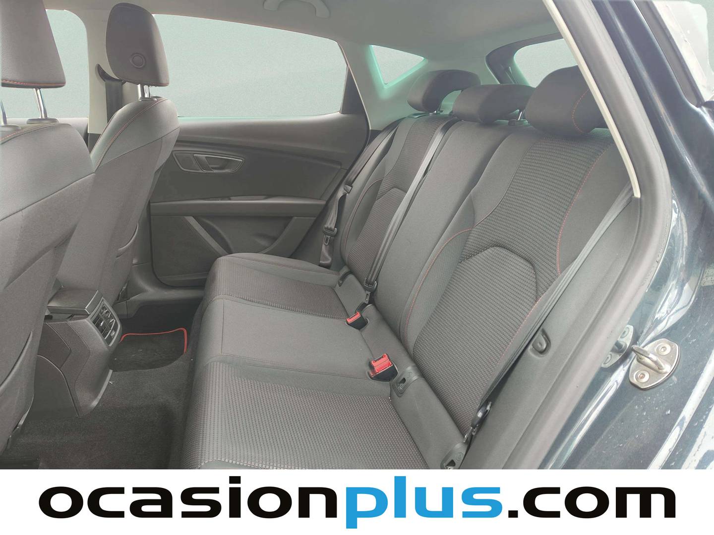Foto asientos traseros Seat León SEAT León 1.5 TSI S&S FR Edition (130 CV)