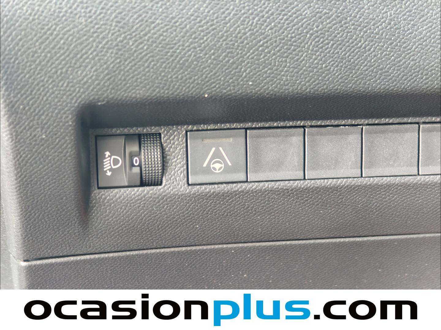 Foto Peugeot 208 Peugeot 208 Allure Hybrid eDCS6 (100 CV)