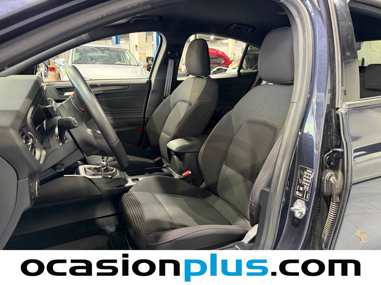 Foto asientos delanteros Ford Focus Ford Focus 1.0 Ecoboost MHEV ST-Line (125 CV)