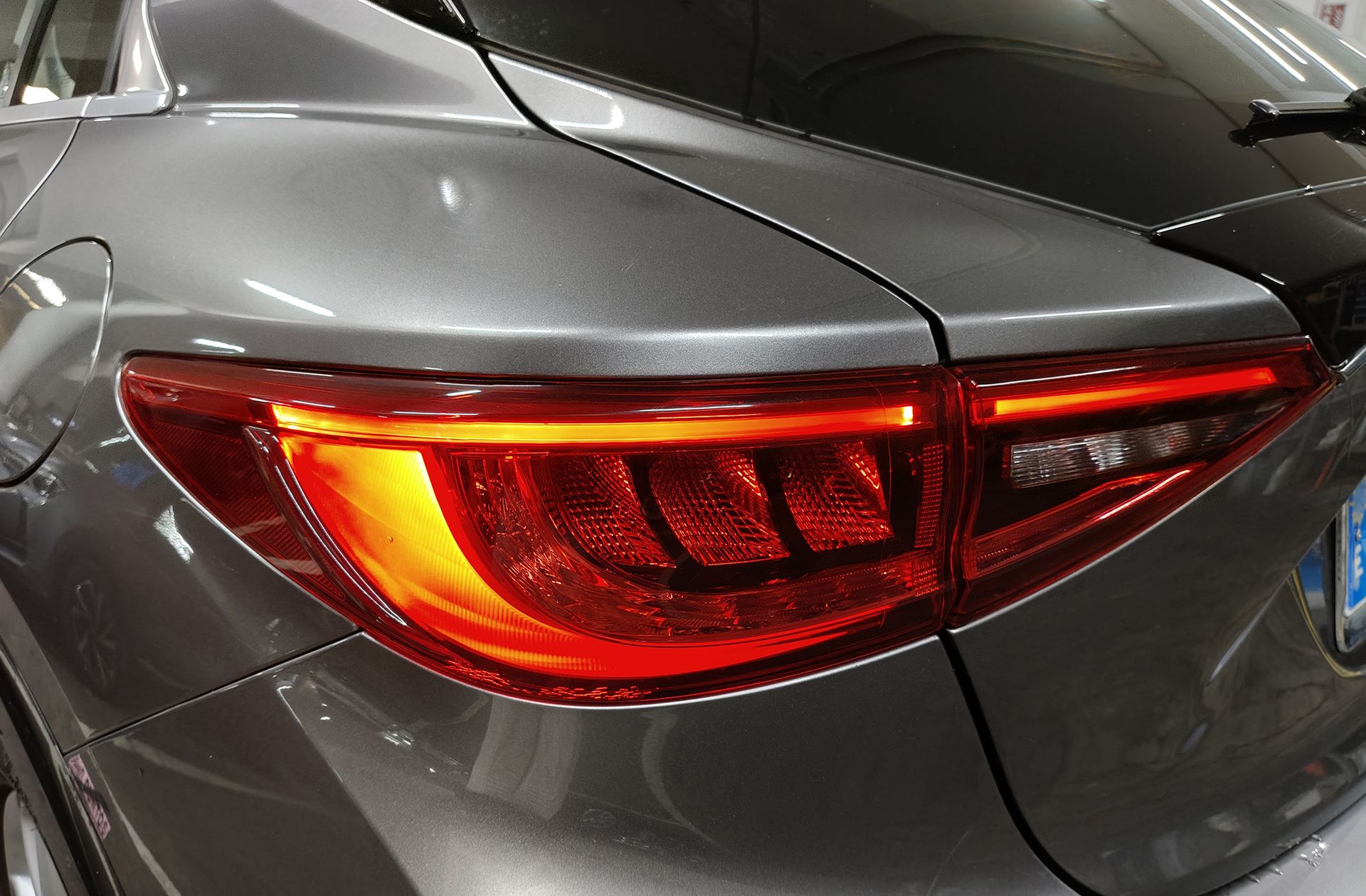 Infiniti Q30 2.2D Premium 7DCT - foto 19