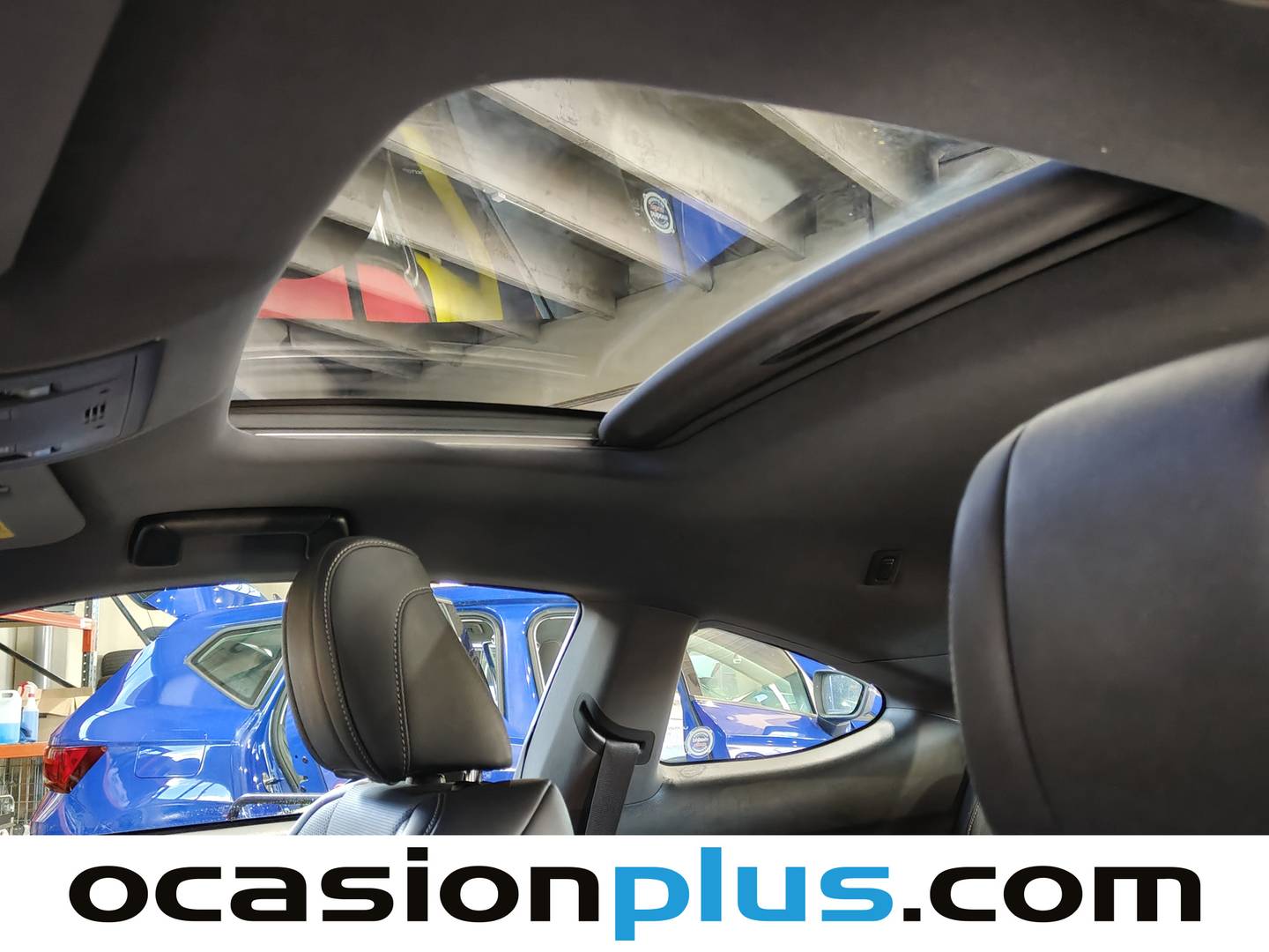 Equipamiento del Lexus RC Lexus RC 300h Executive + TS (223 CV)