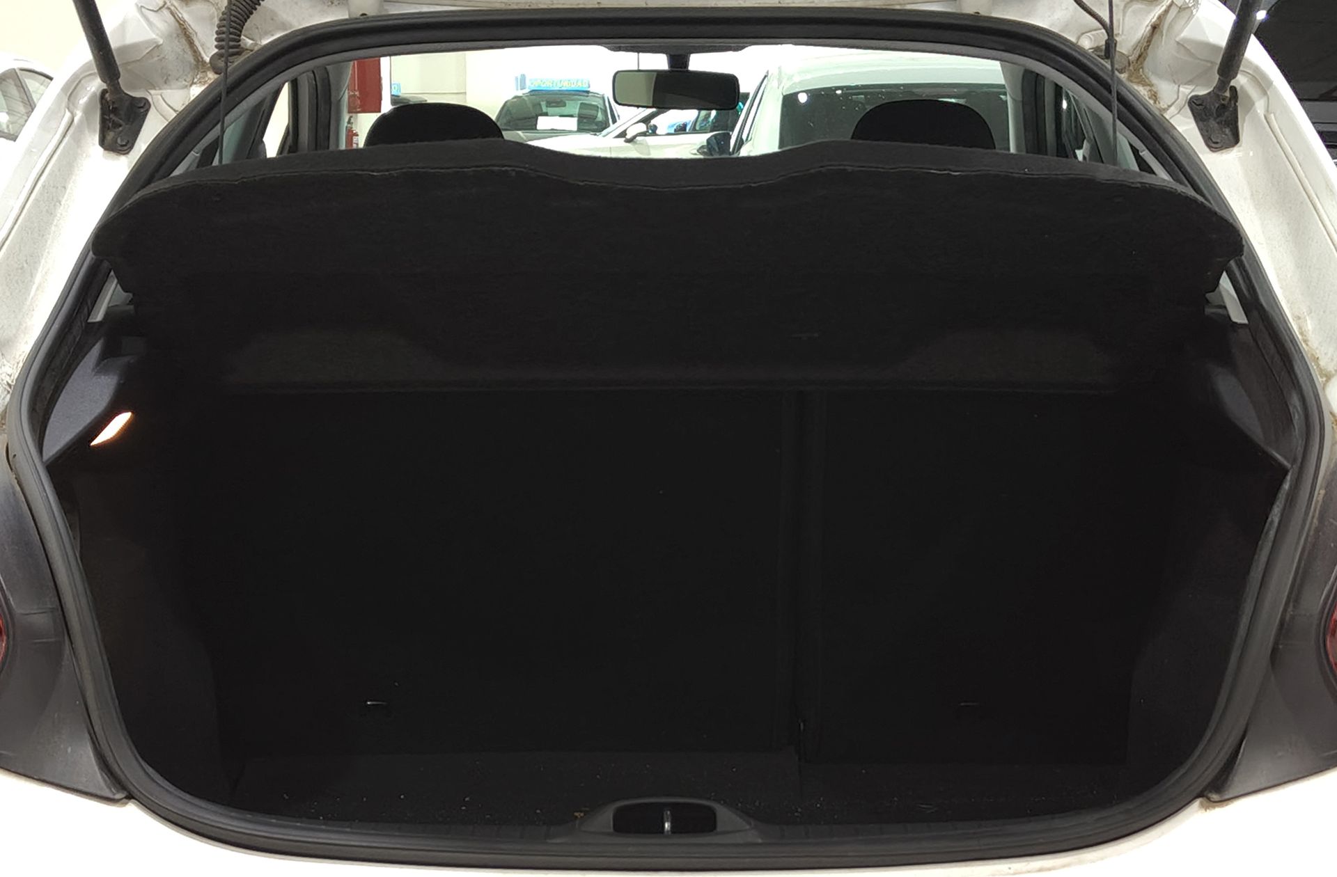 Peugeot 208 BlueHDi 100 Active - foto 12