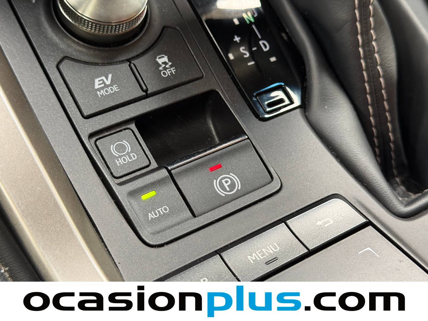 Paquetes del Lexus NX Lexus NX 300h Executive Navigation 4WD 145 kW (197 CV)
